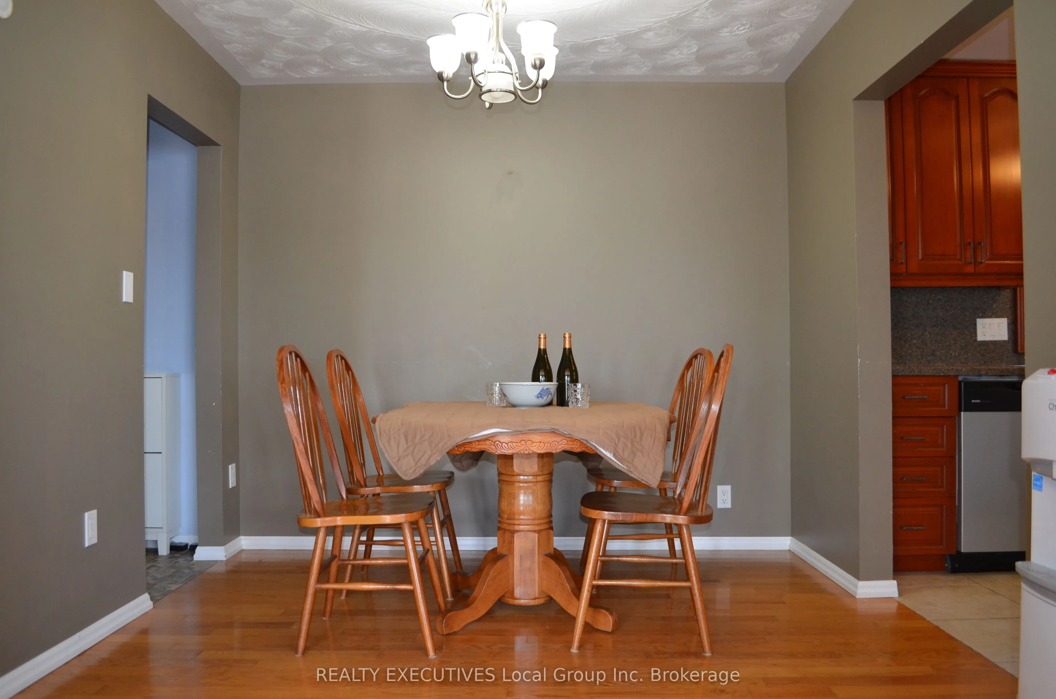 77 ROCKVIEW Road