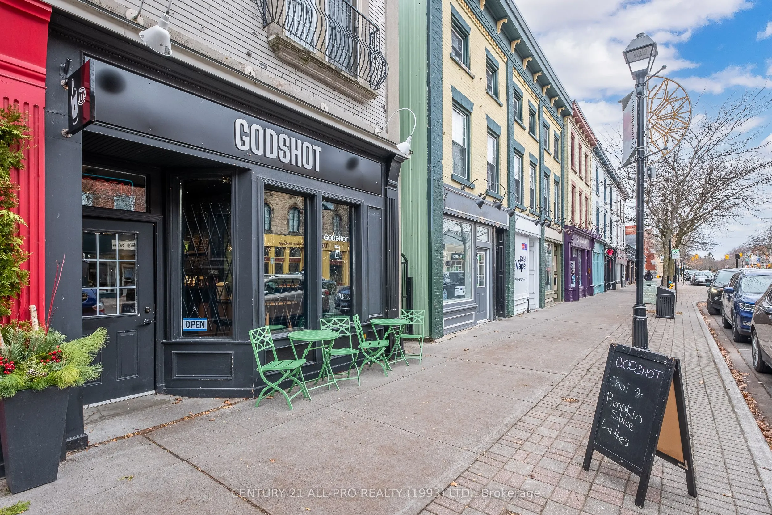 79 King Street W, #D