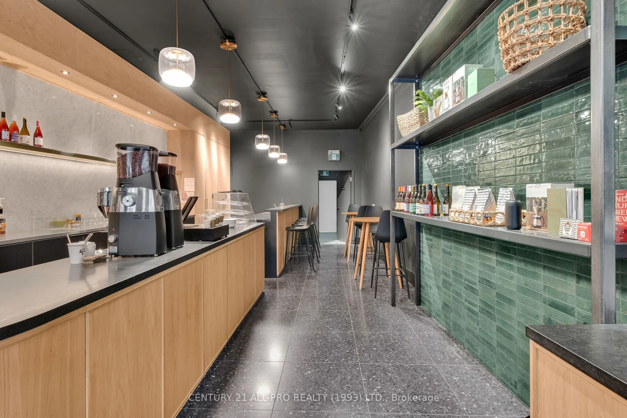 79 King Street W, #D