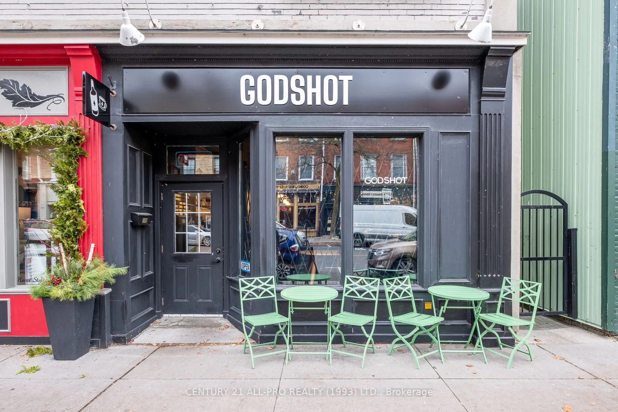79 King Street W, #D