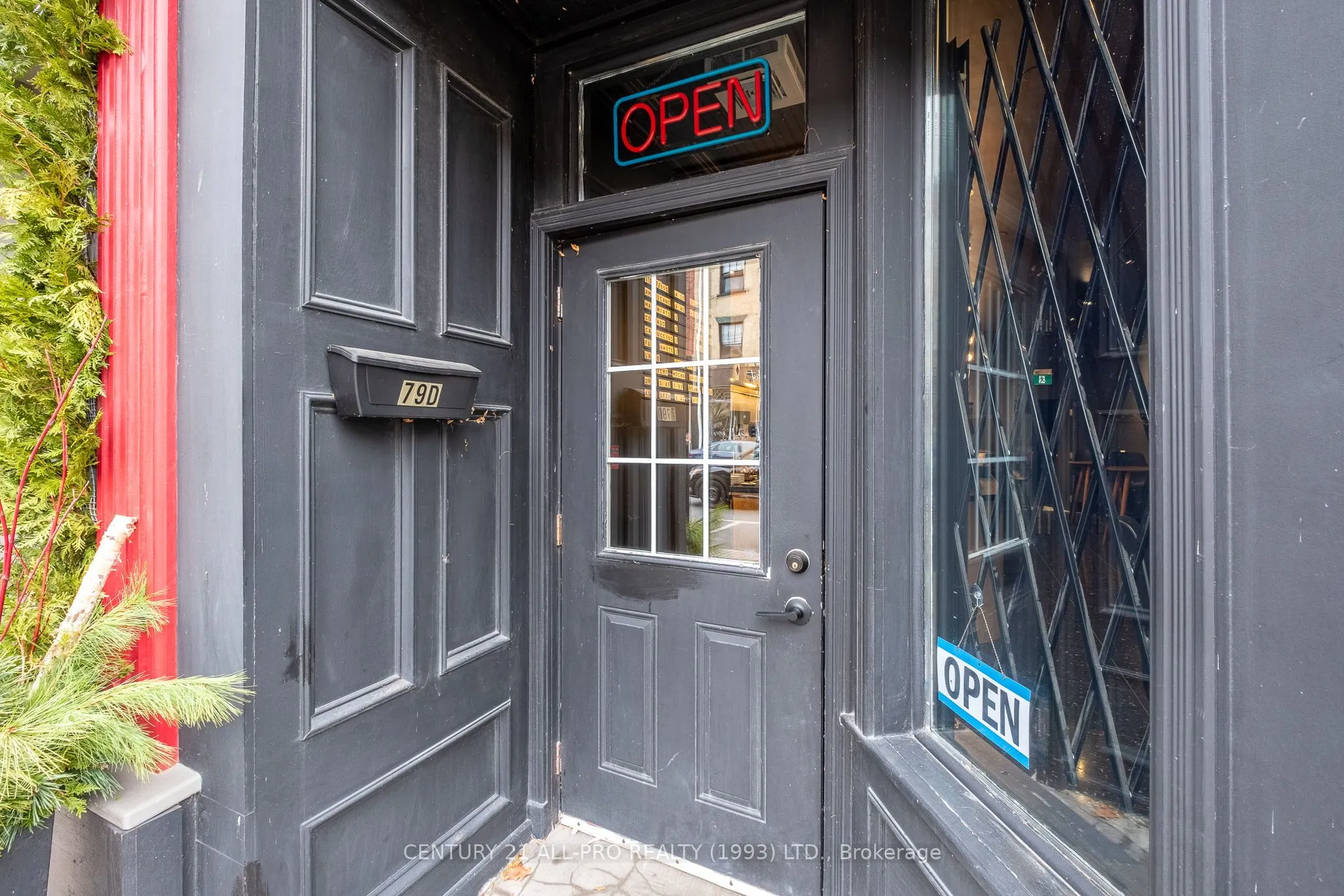 79 King Street W, #D