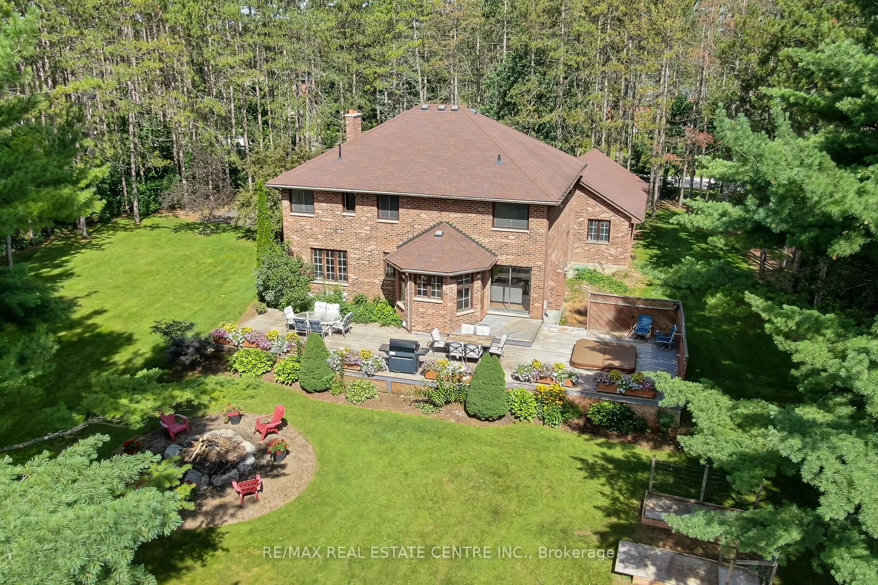 4 Pine Ridge Road