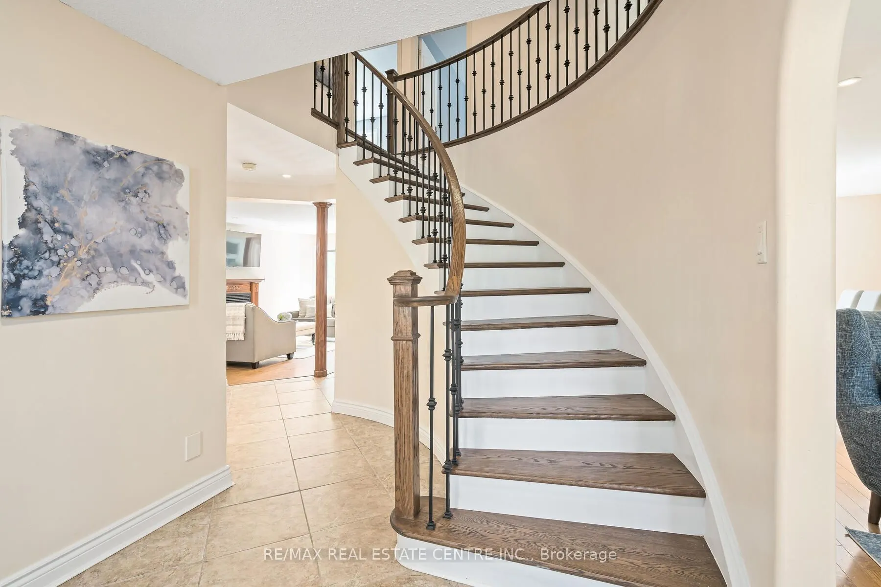 4 Pine Ridge Road
