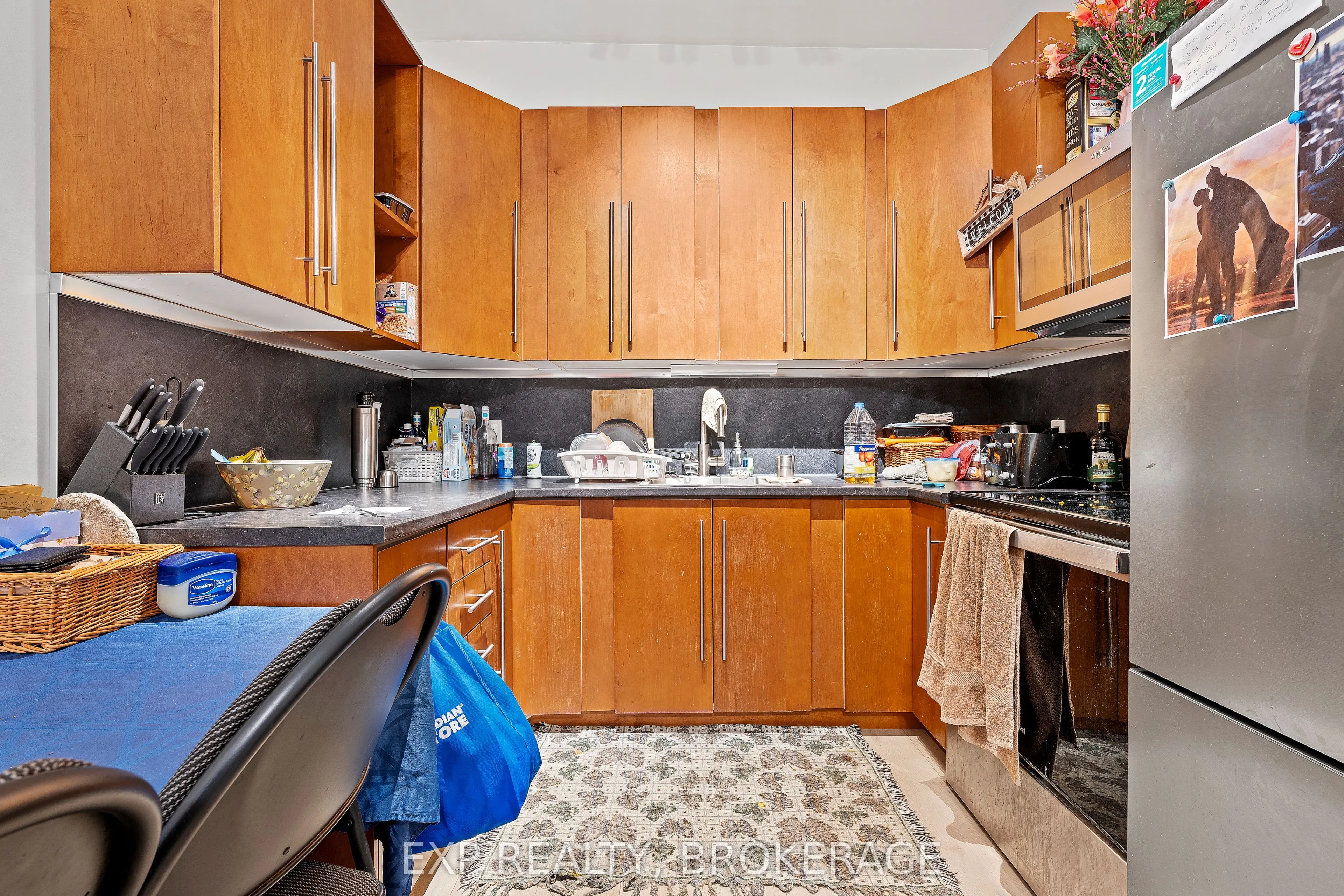 148-150 KING Street W