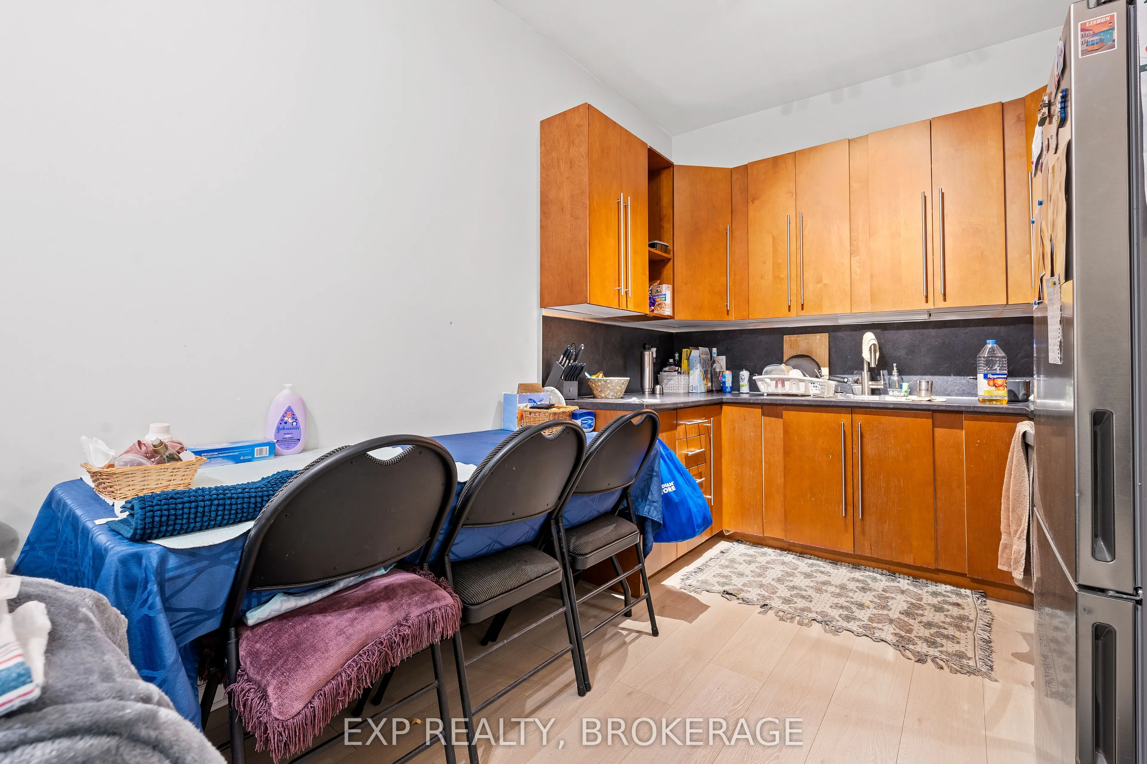 148-150 KING Street W