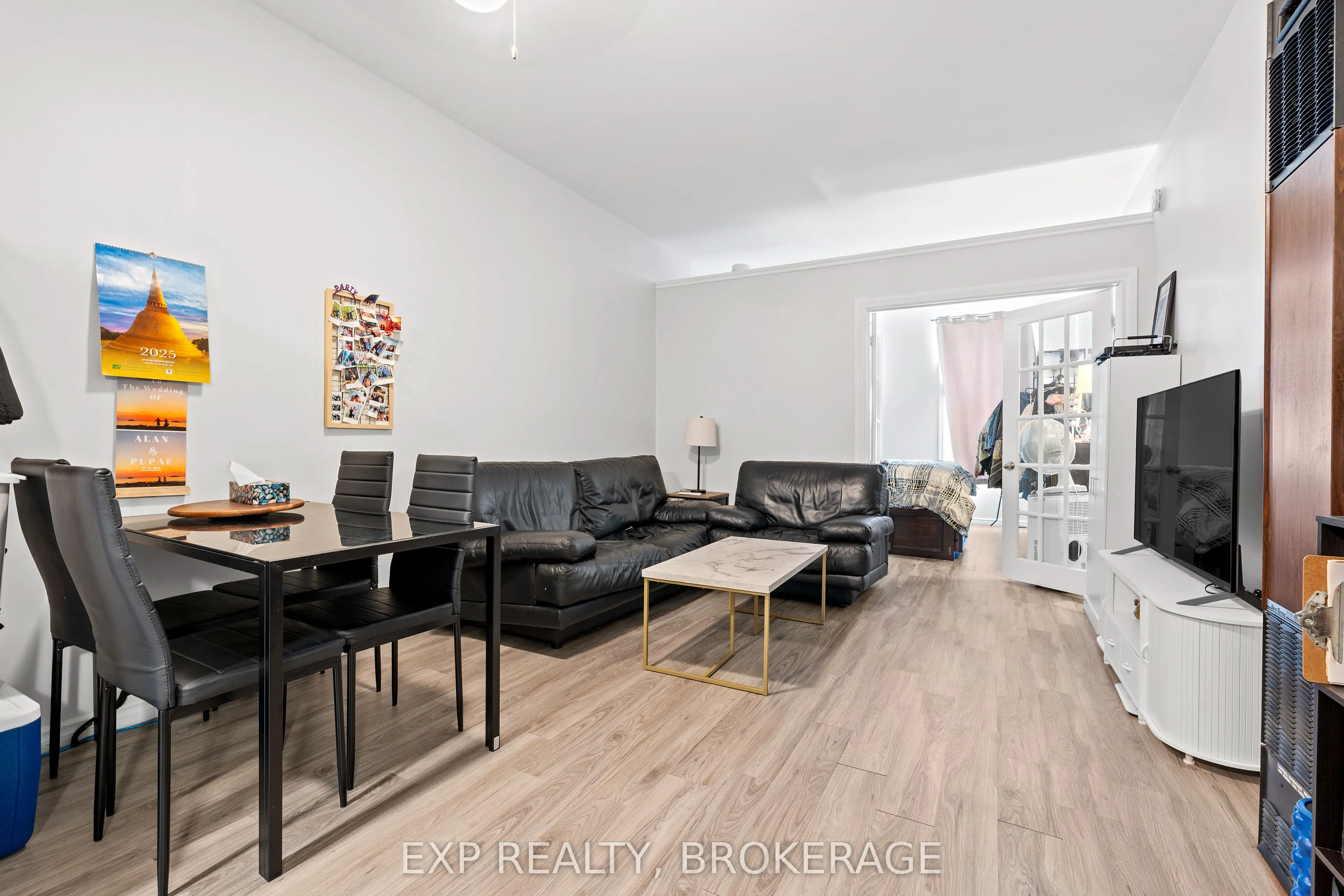 148-150 KING Street W