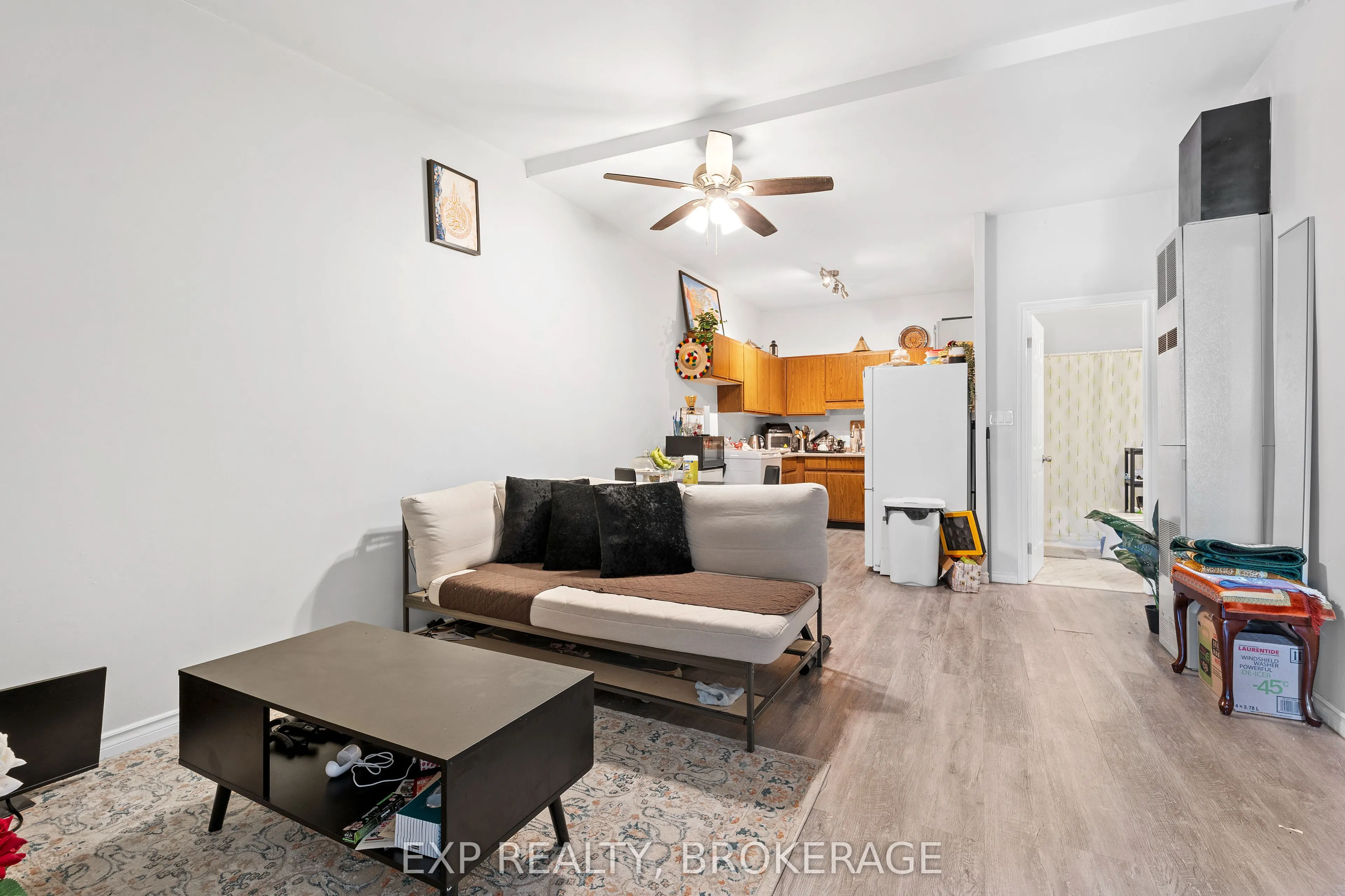 148-150 KING Street W