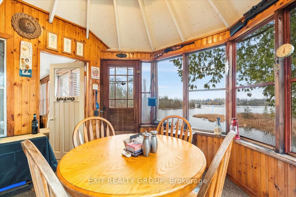 82 Canal Road