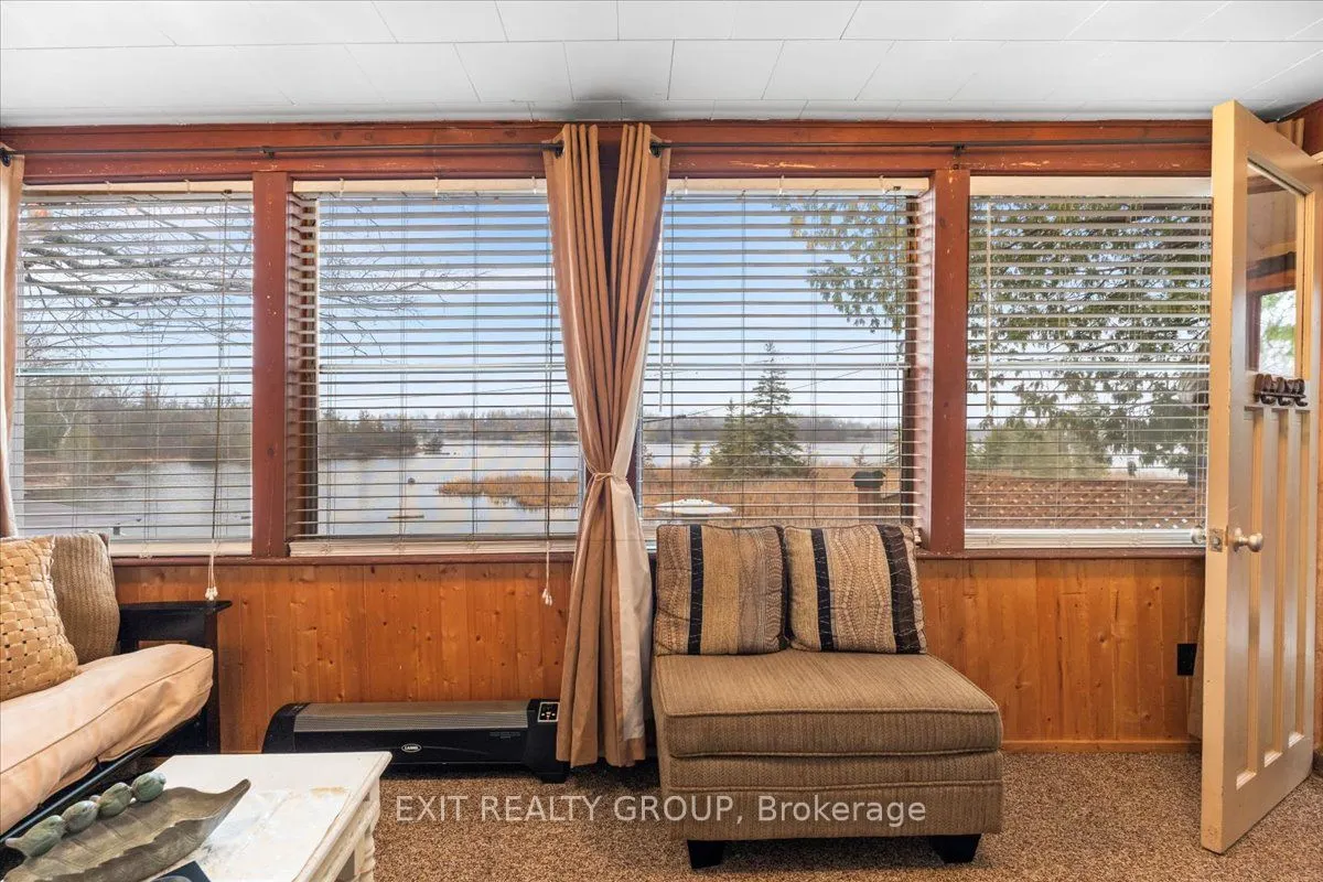 82 Canal Road