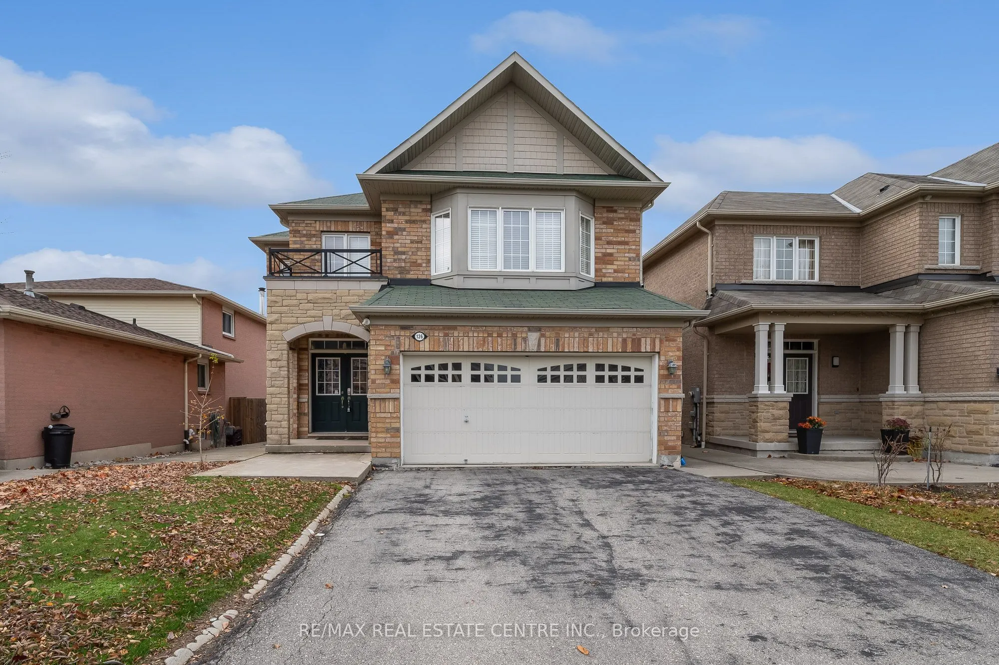 126 Merrilee Crescent