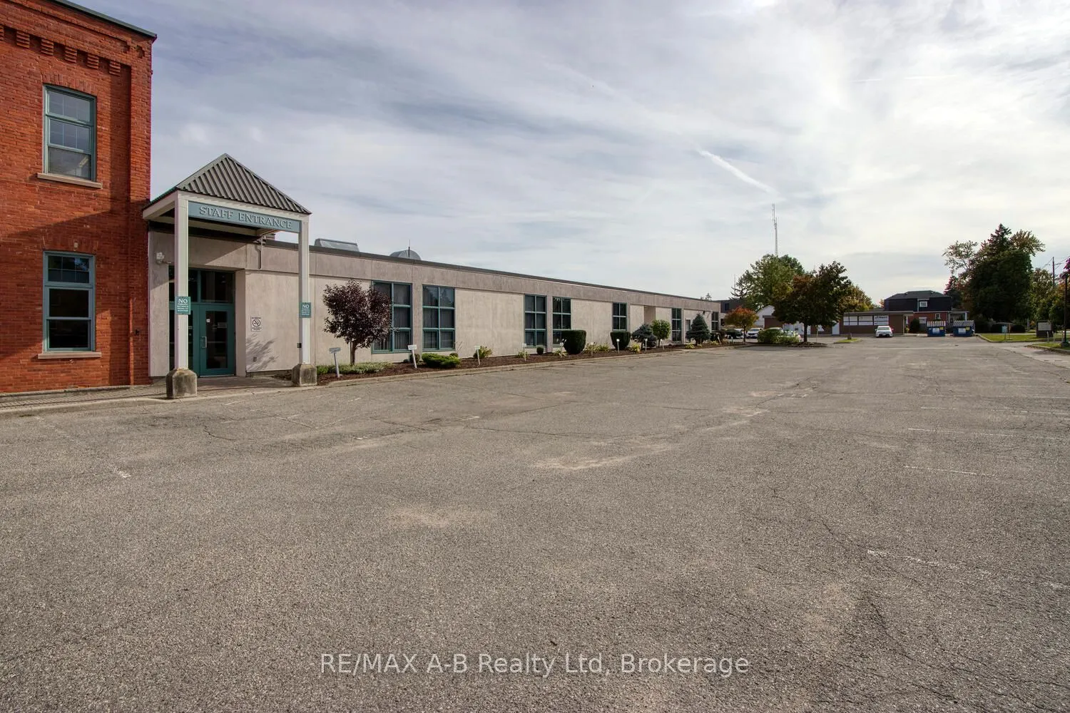 342 Erie Street, #114