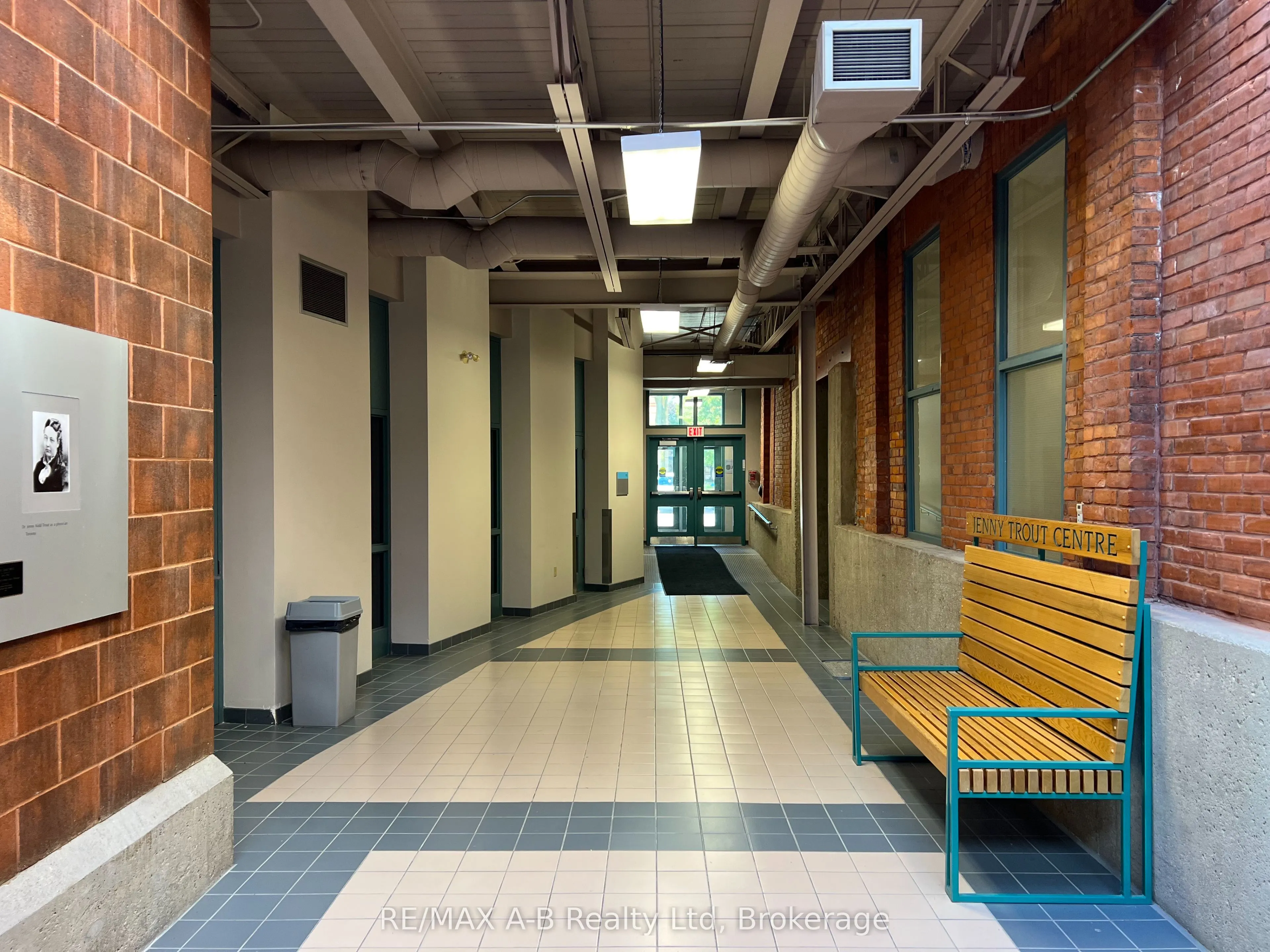 342 Erie Street, #114