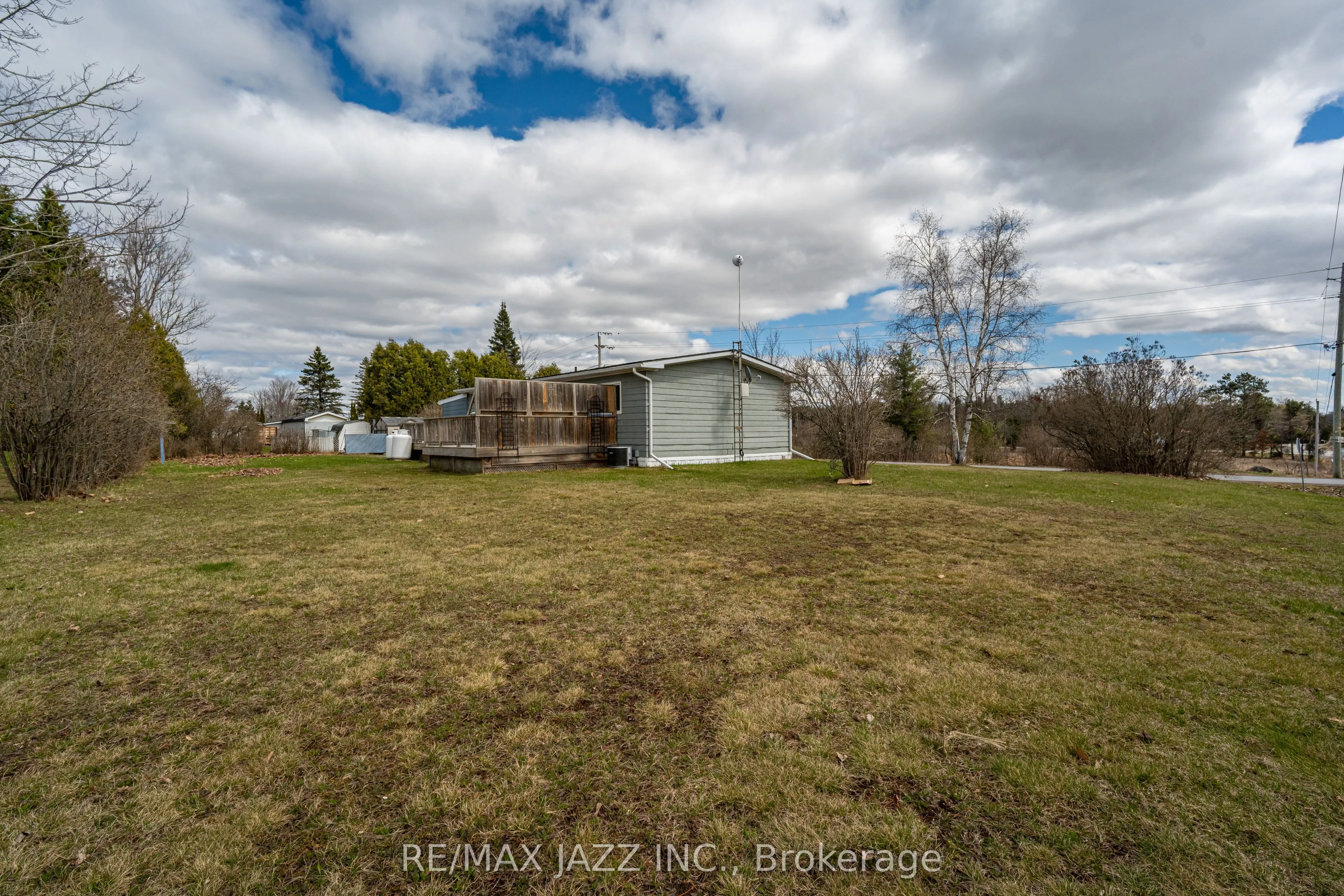 8 Almac Drive