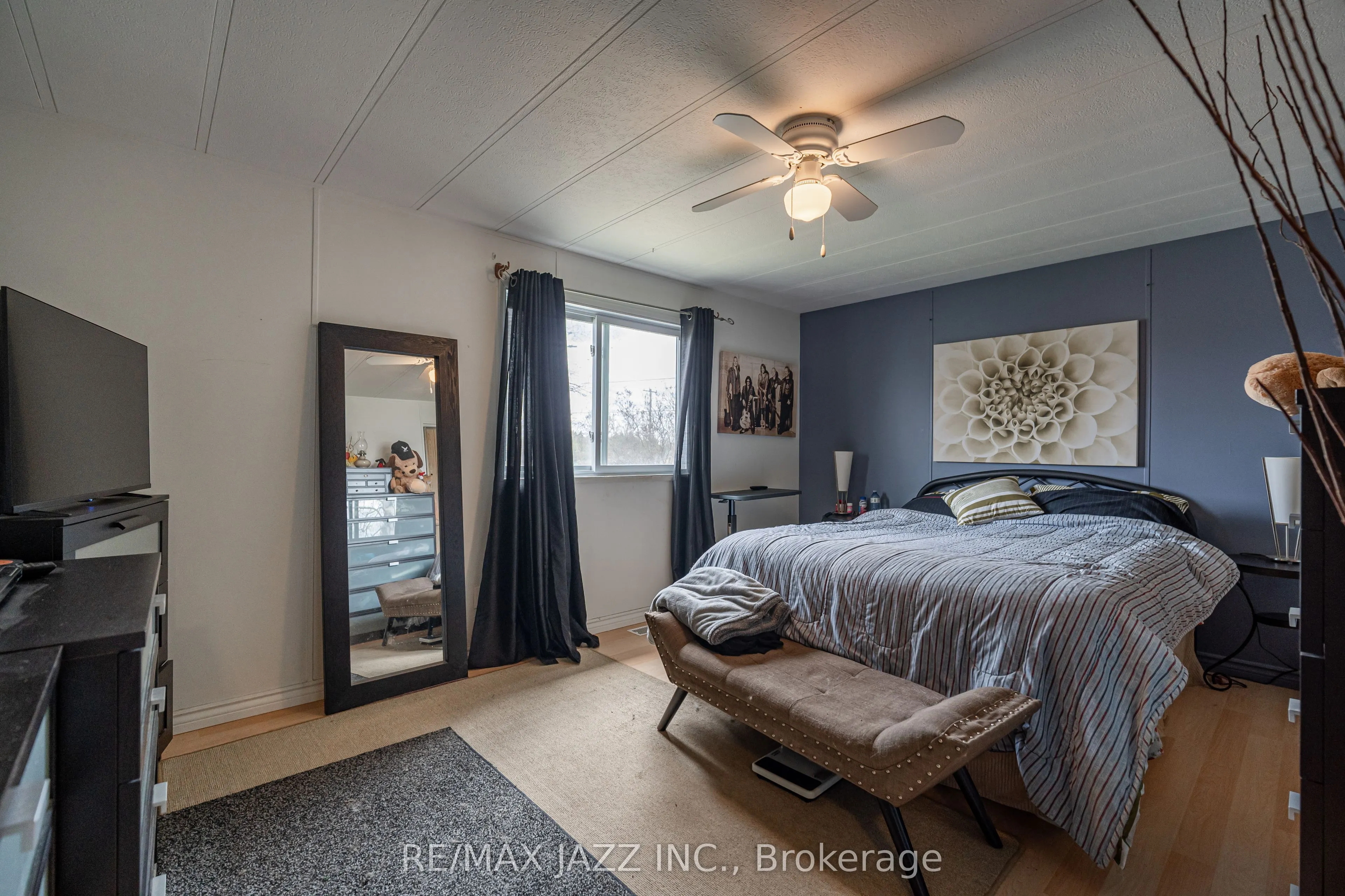 8 Almac Drive