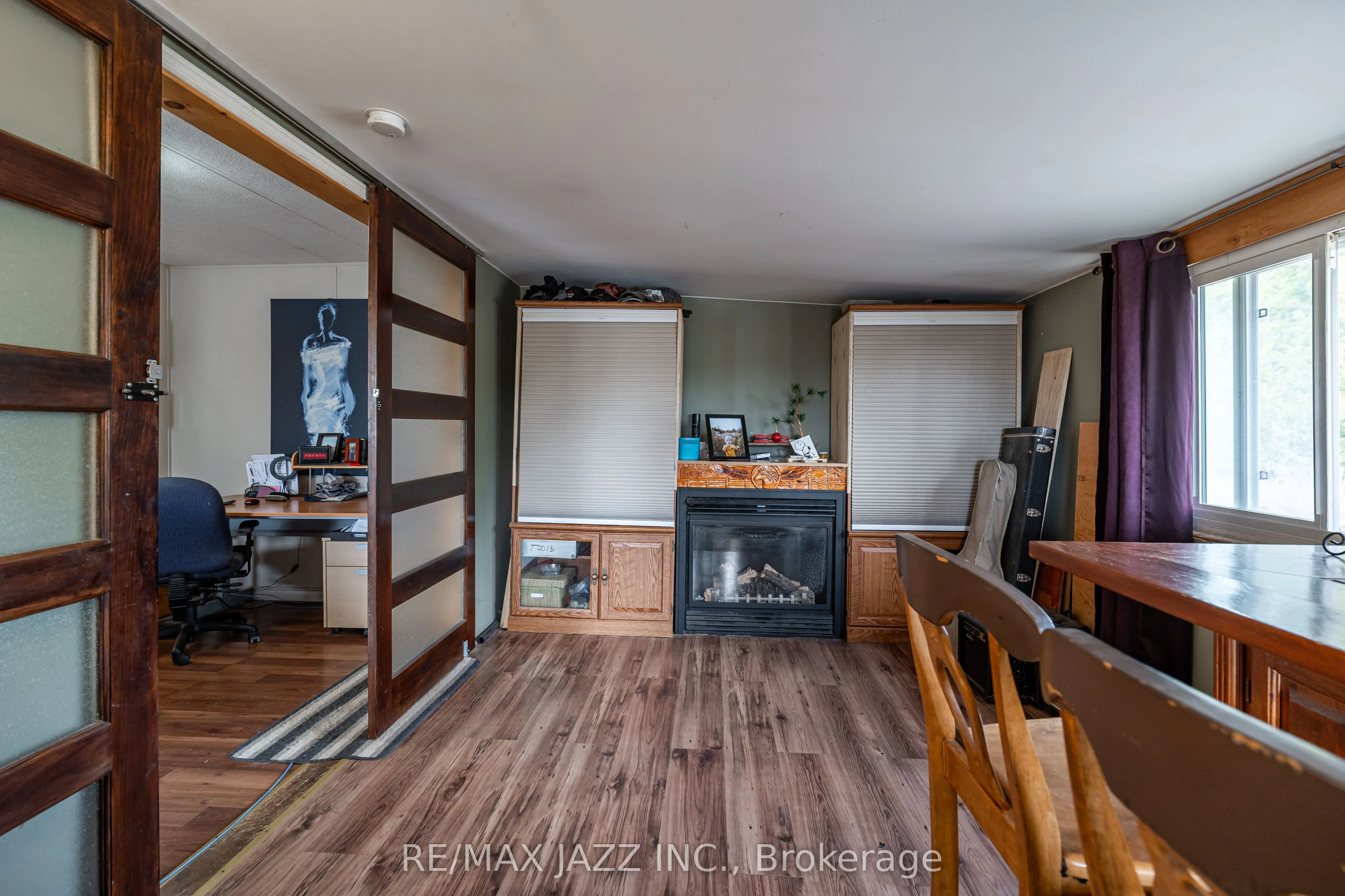 8 Almac Drive