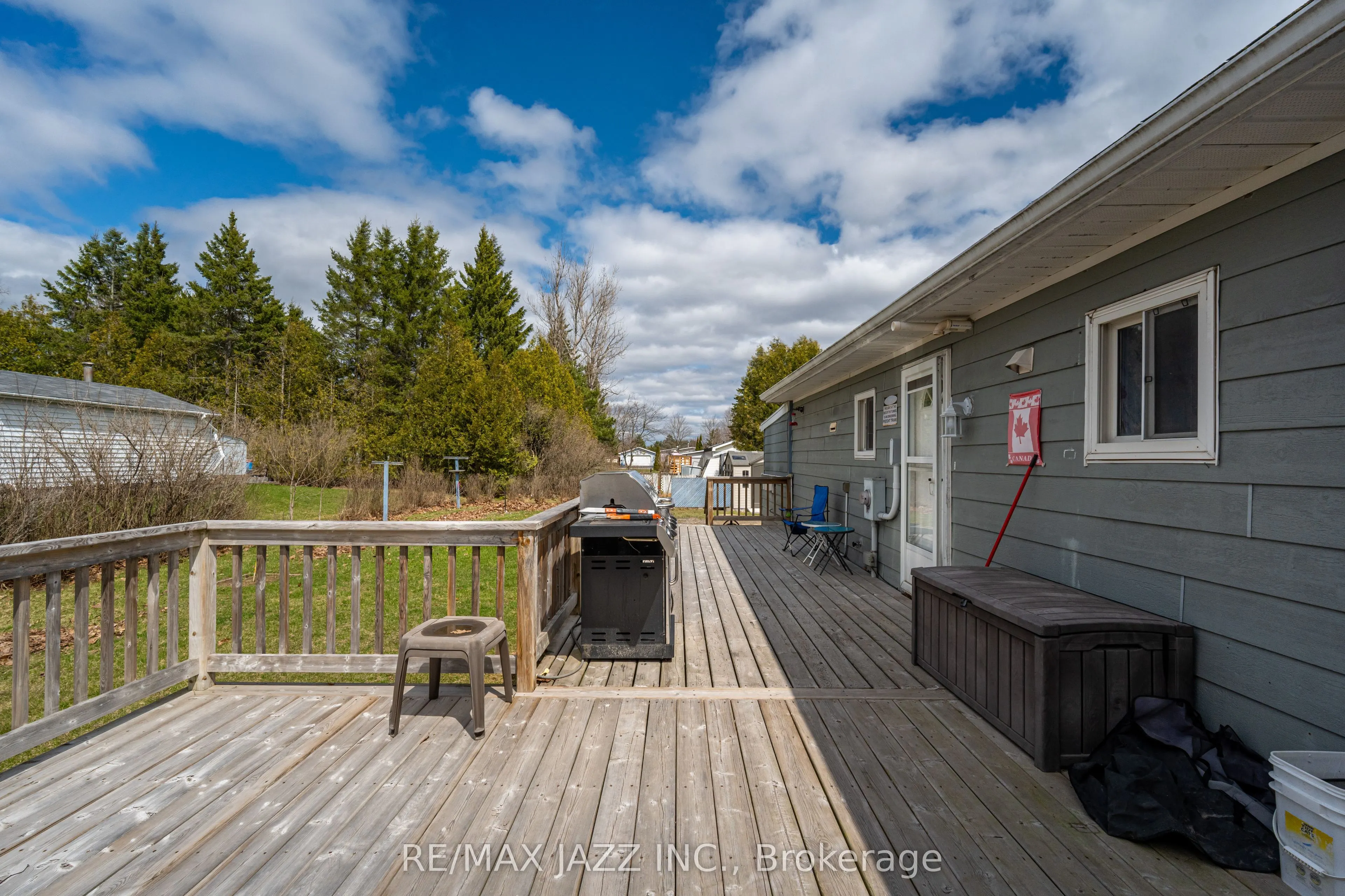 8 Almac Drive