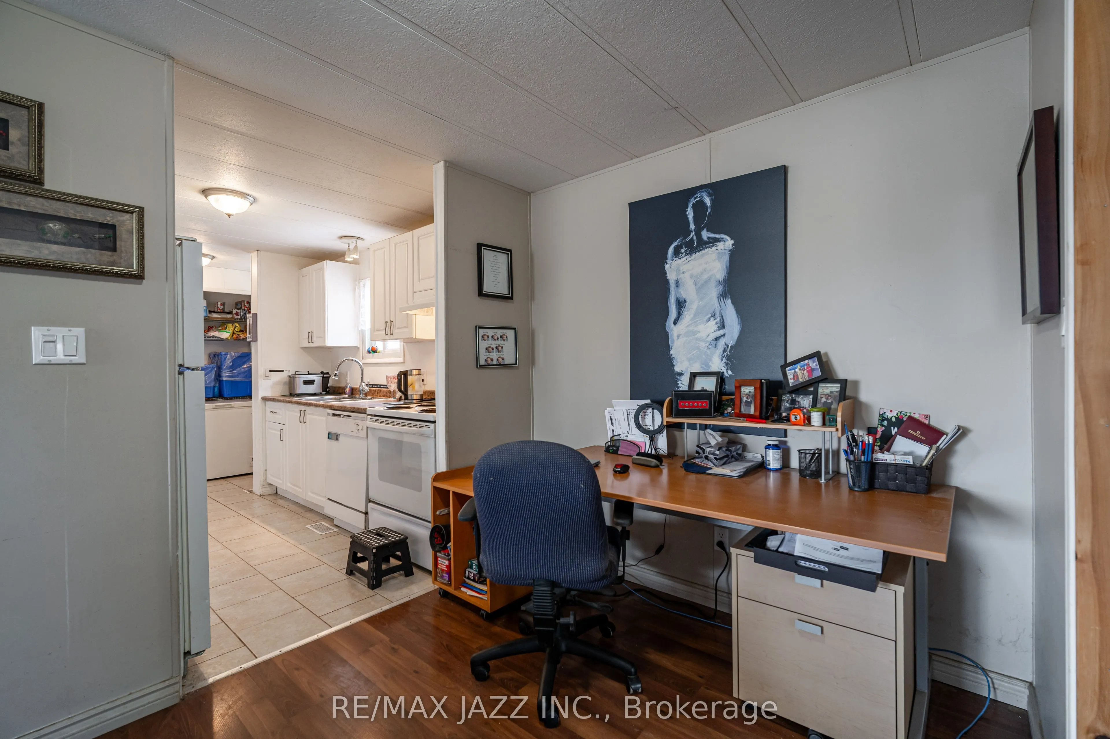 8 Almac Drive