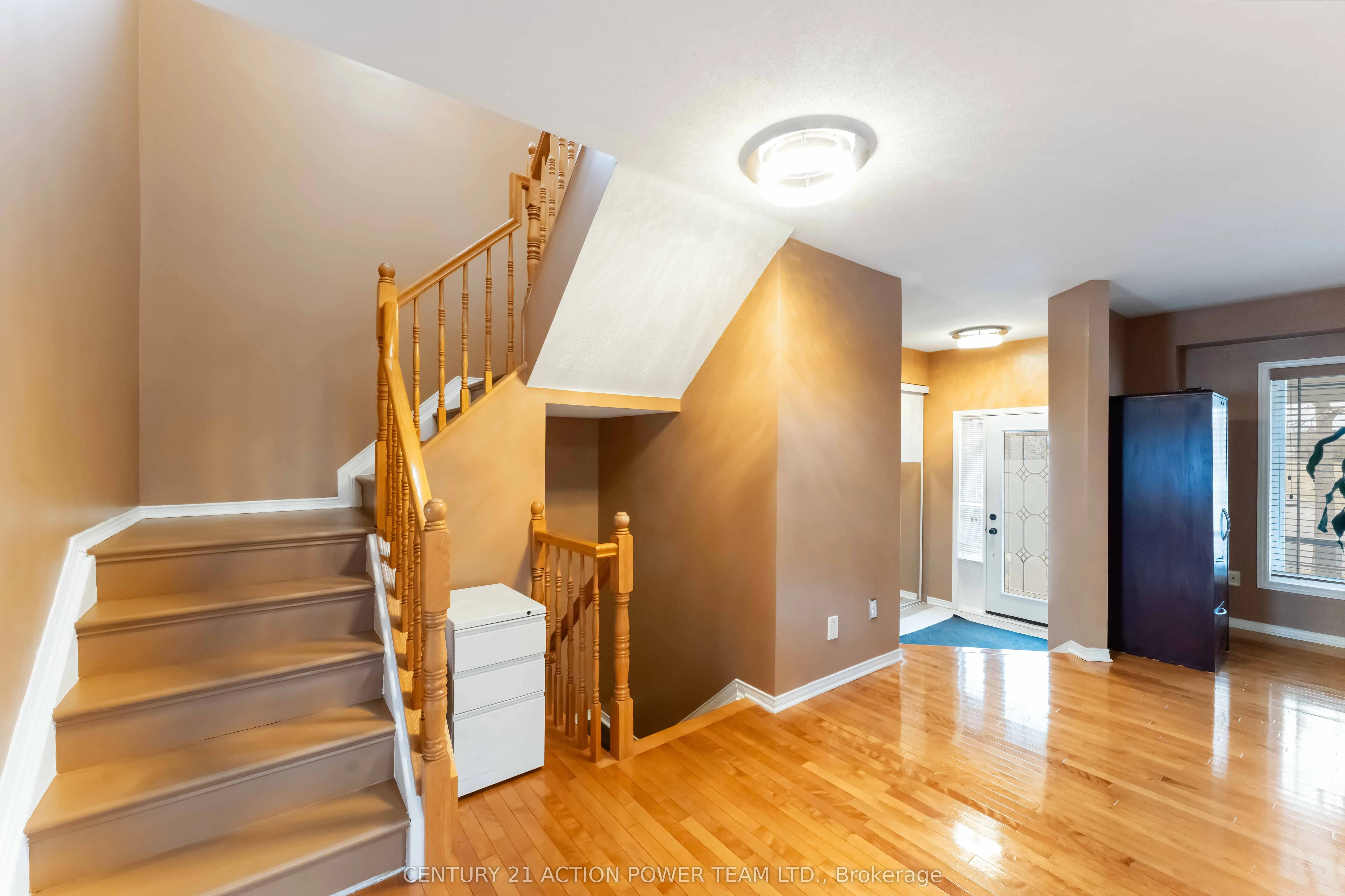 636 Aquaview Drive