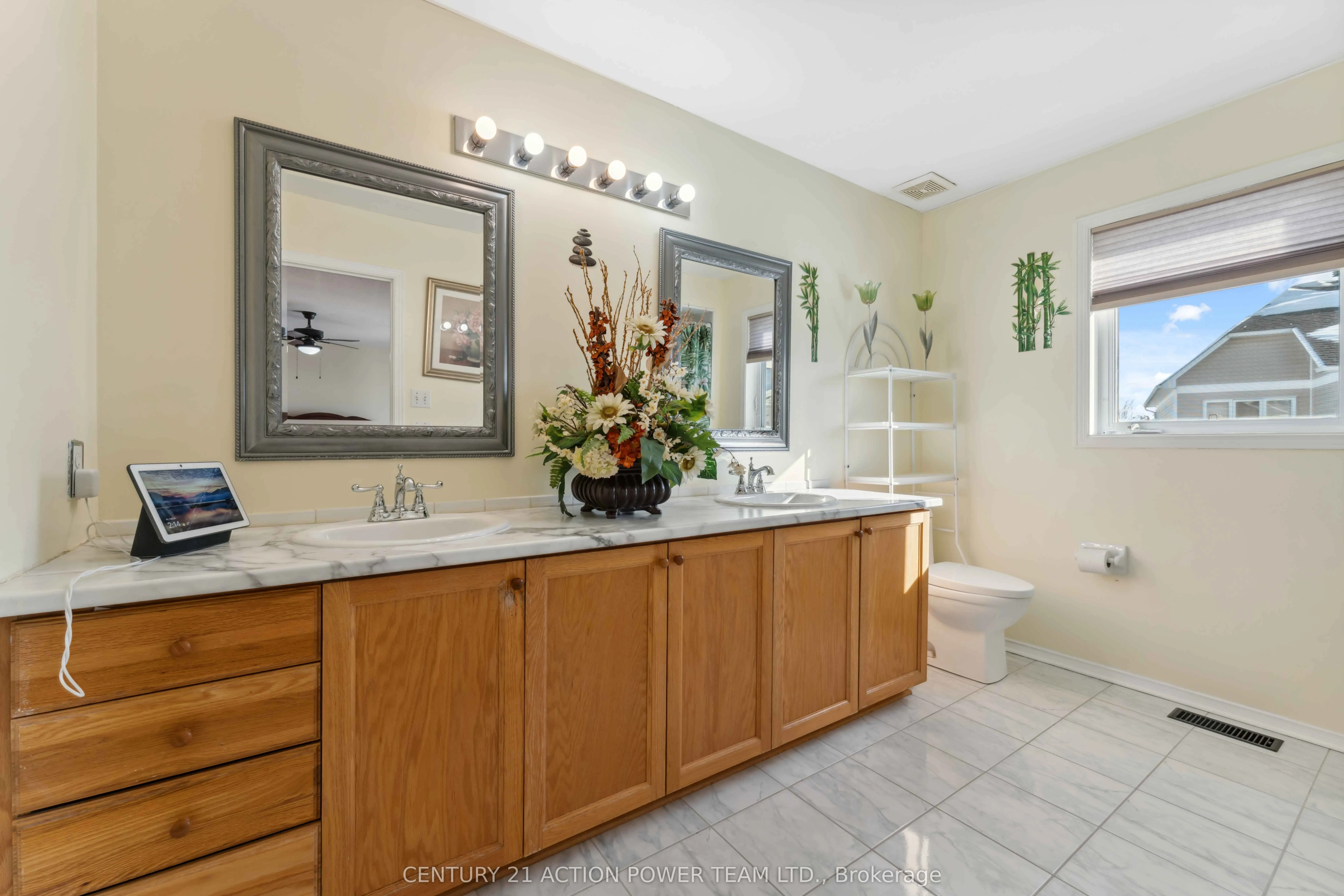 636 Aquaview Drive