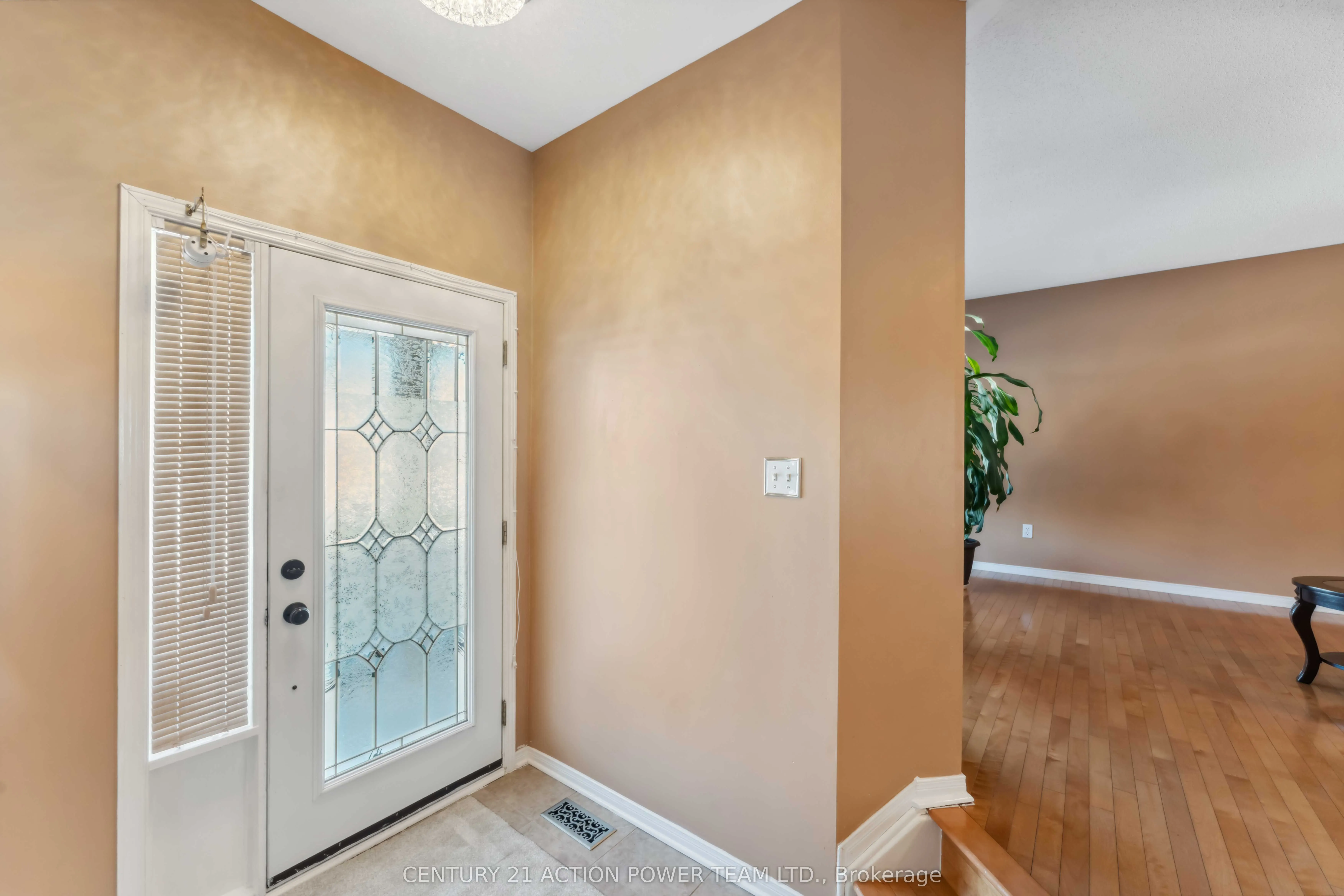 636 Aquaview Drive