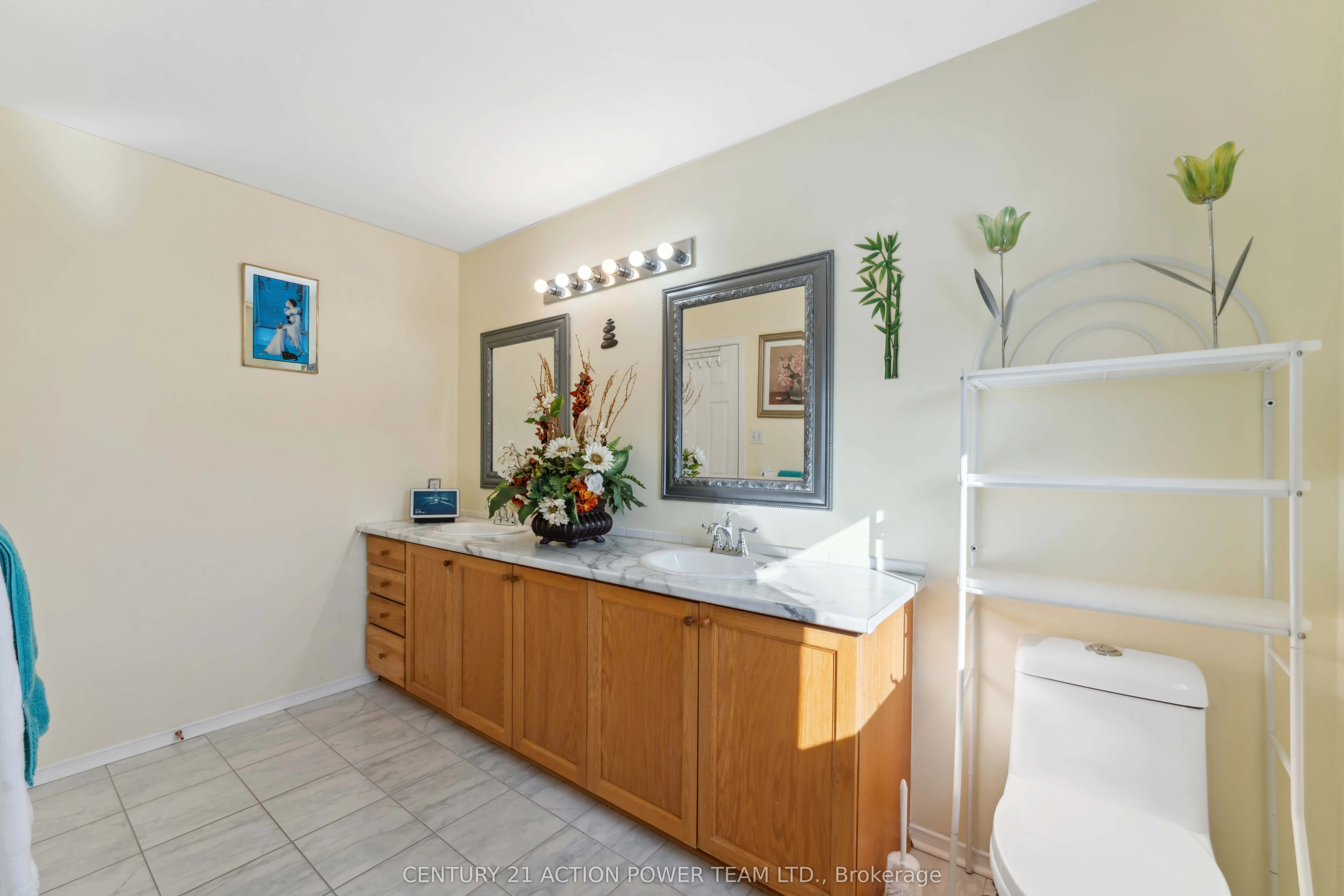 636 Aquaview Drive