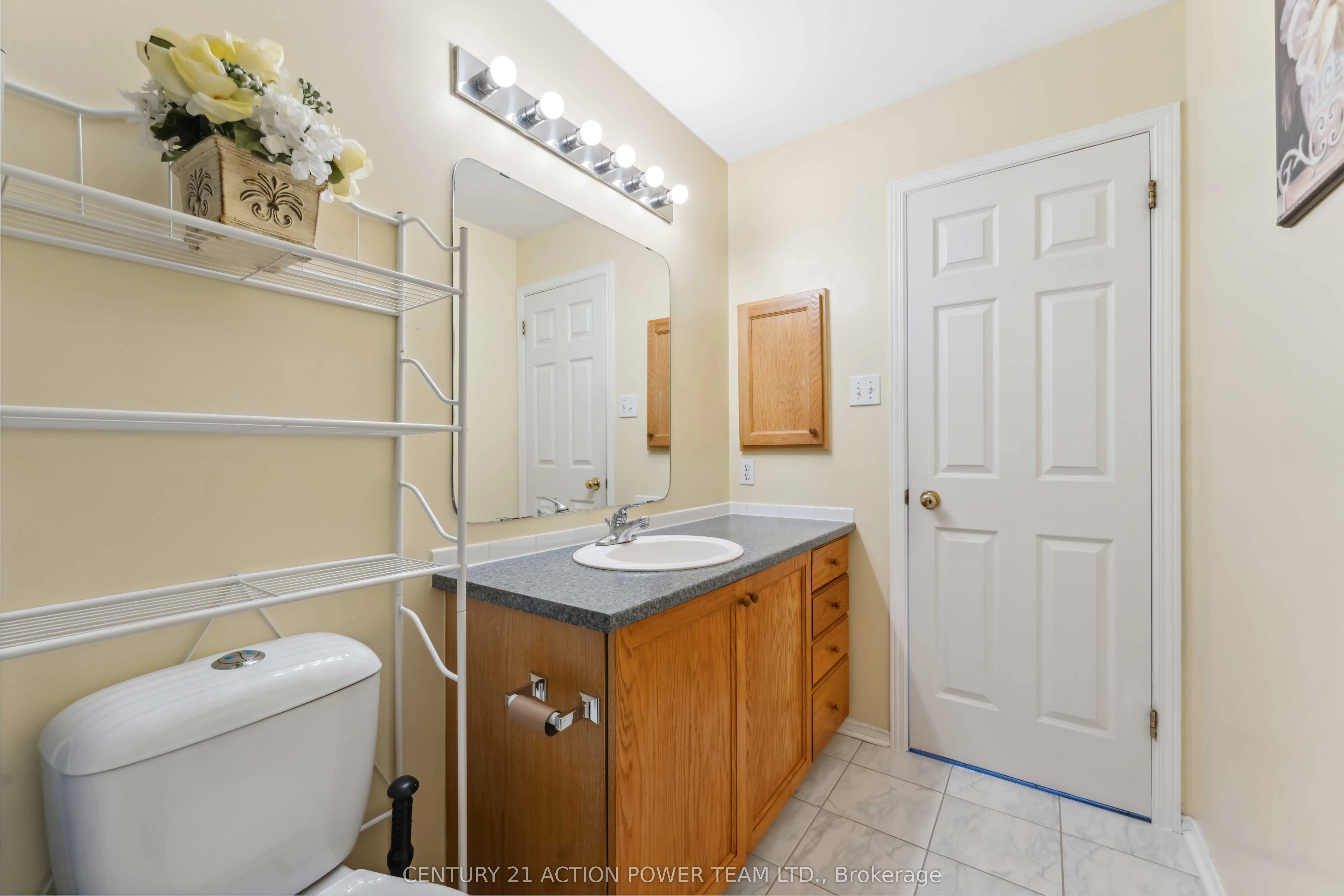 636 Aquaview Drive