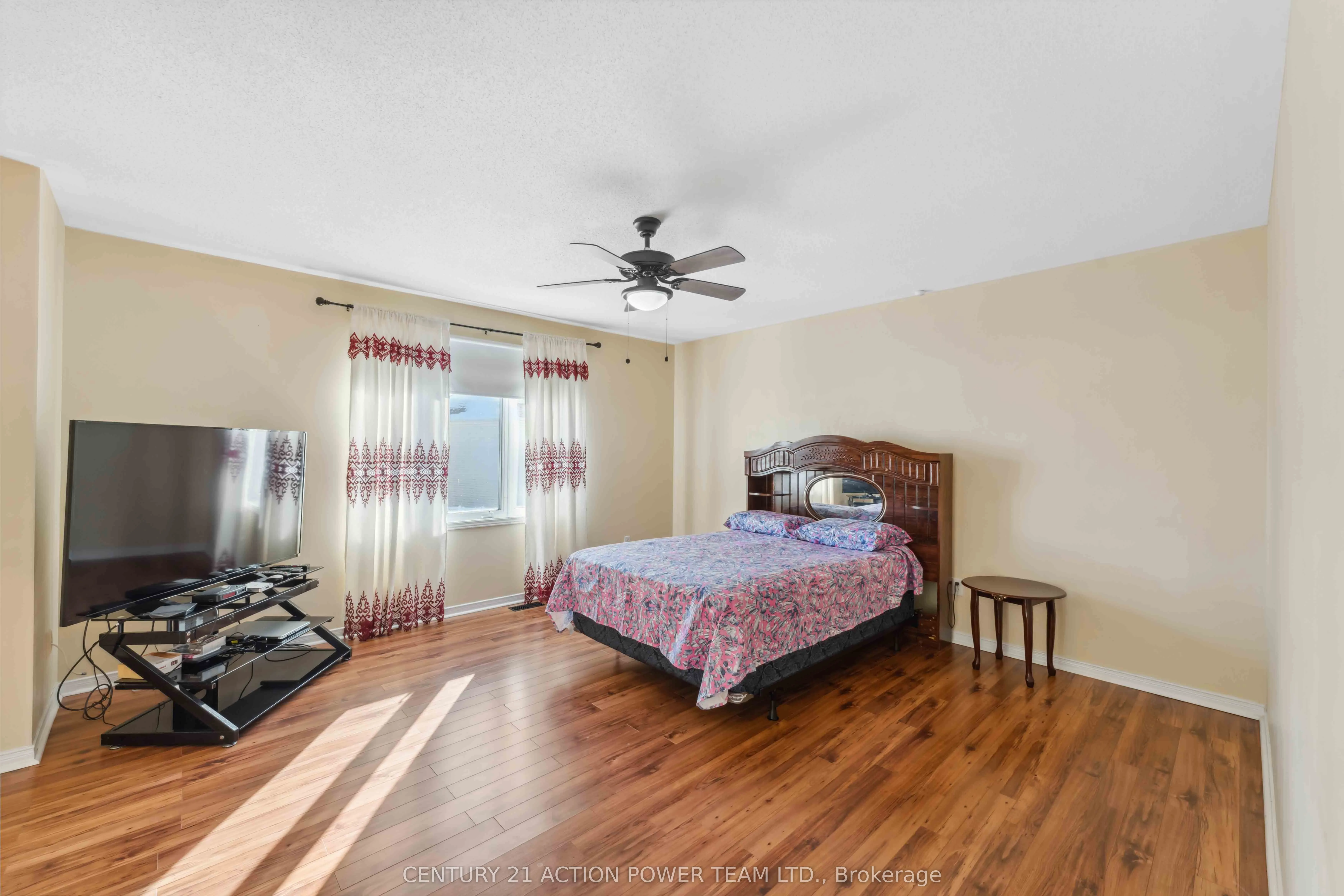 636 Aquaview Drive