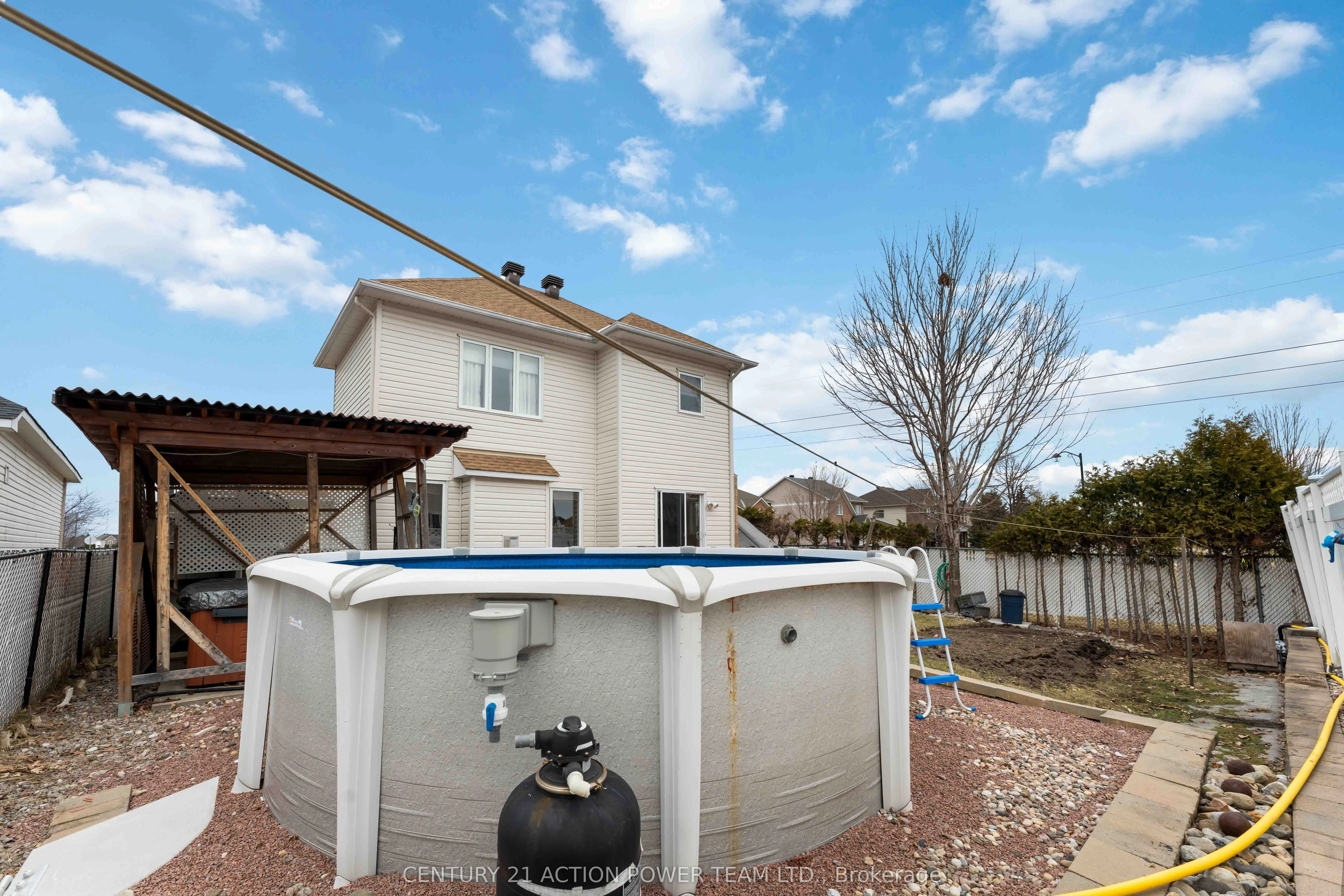 636 Aquaview Drive
