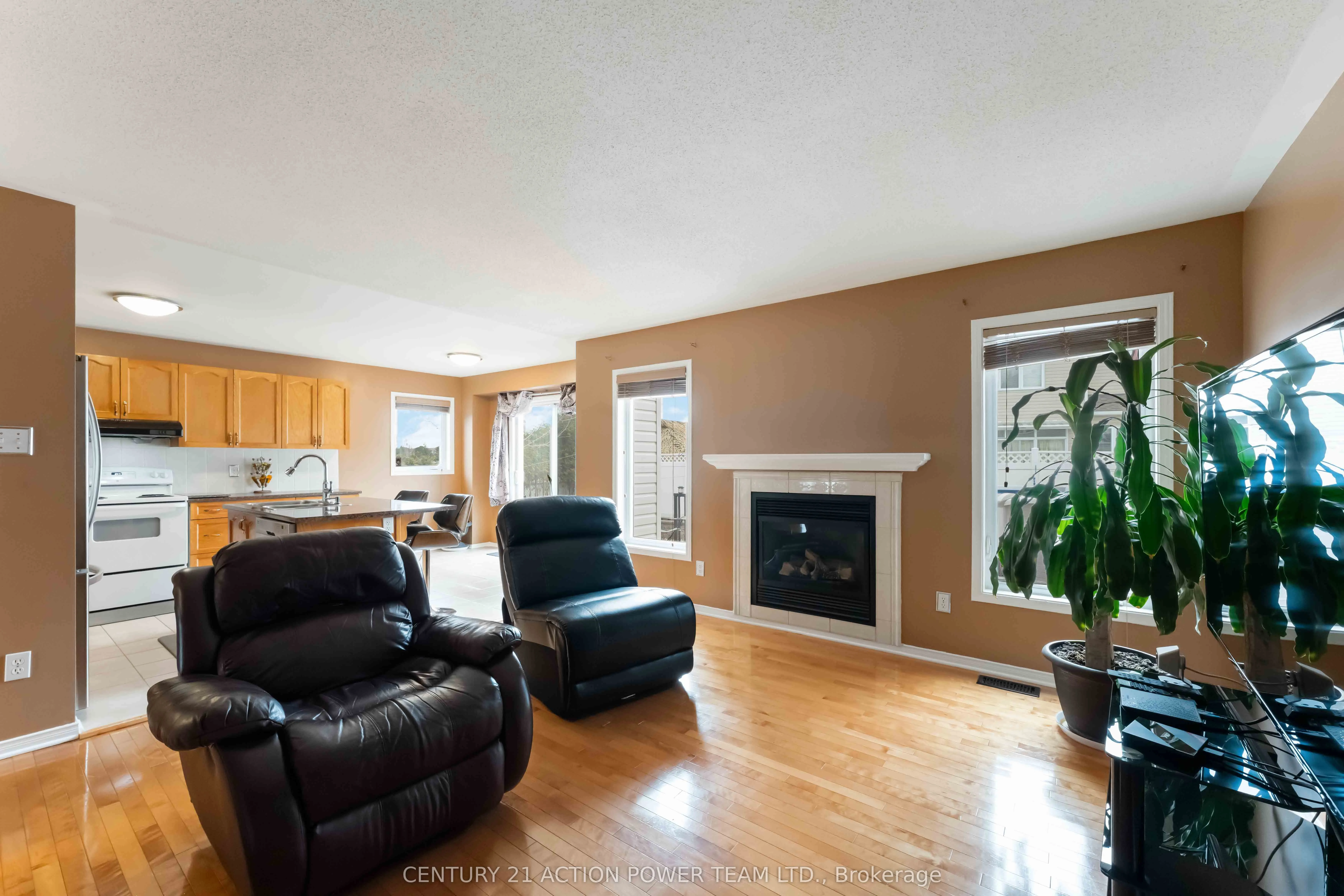 636 Aquaview Drive