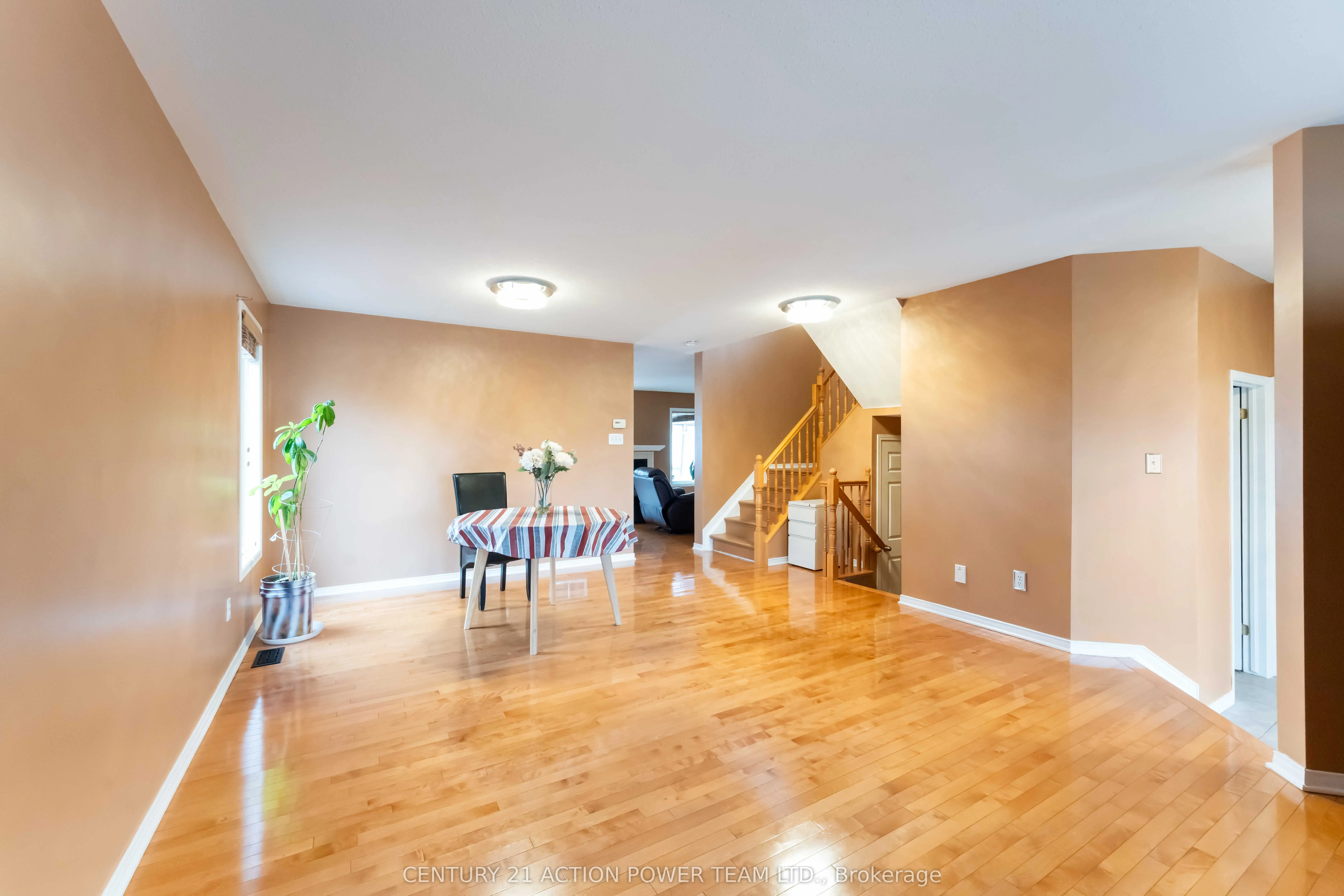 636 Aquaview Drive