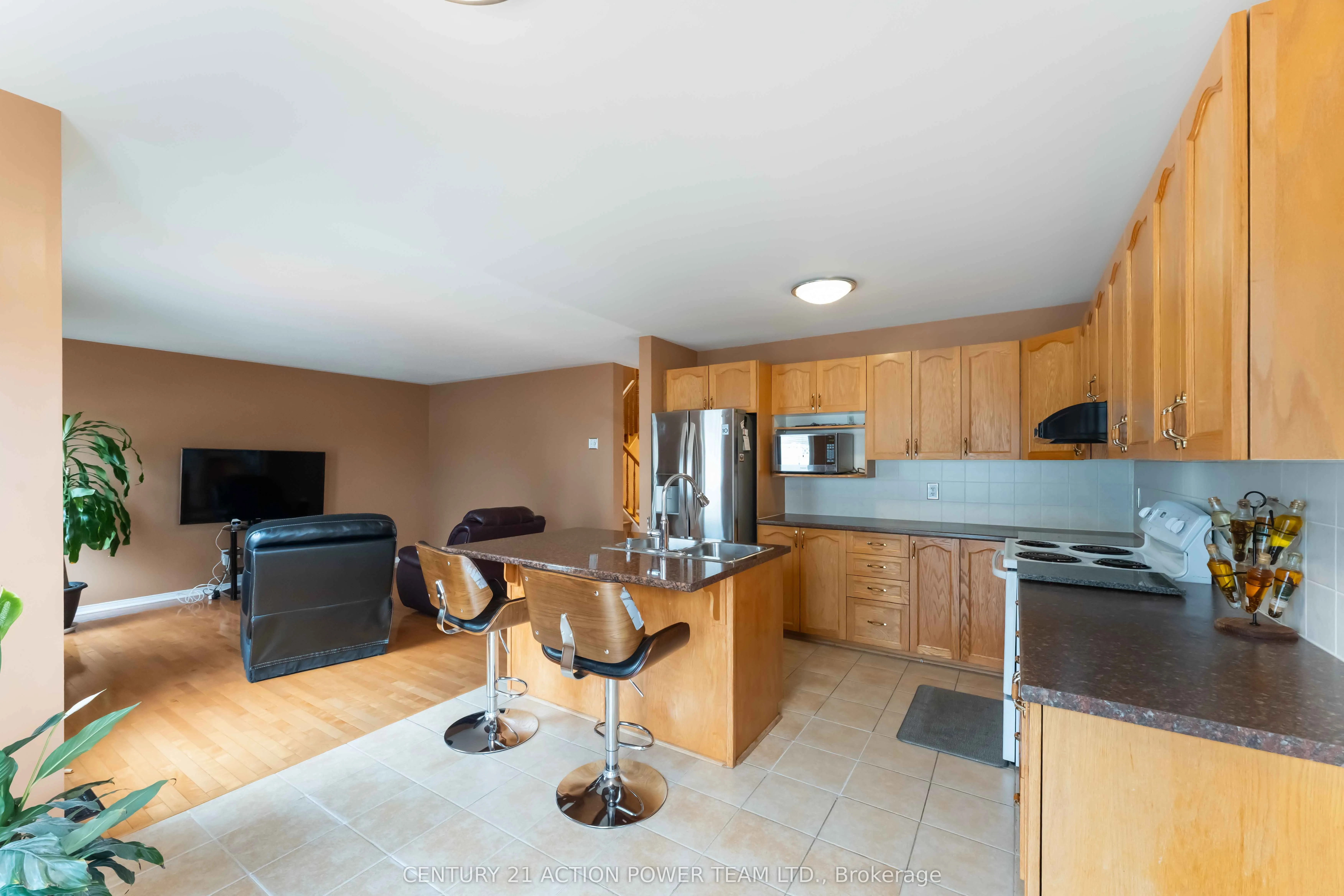 636 Aquaview Drive