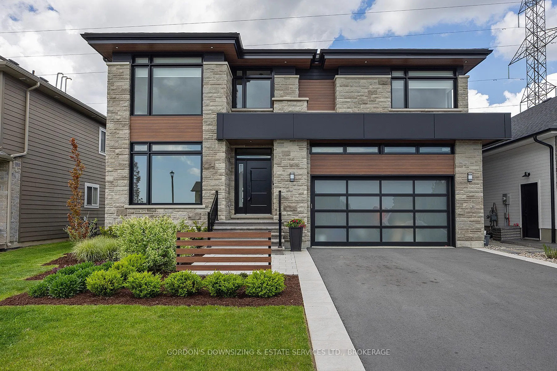 832 Windermere Drive