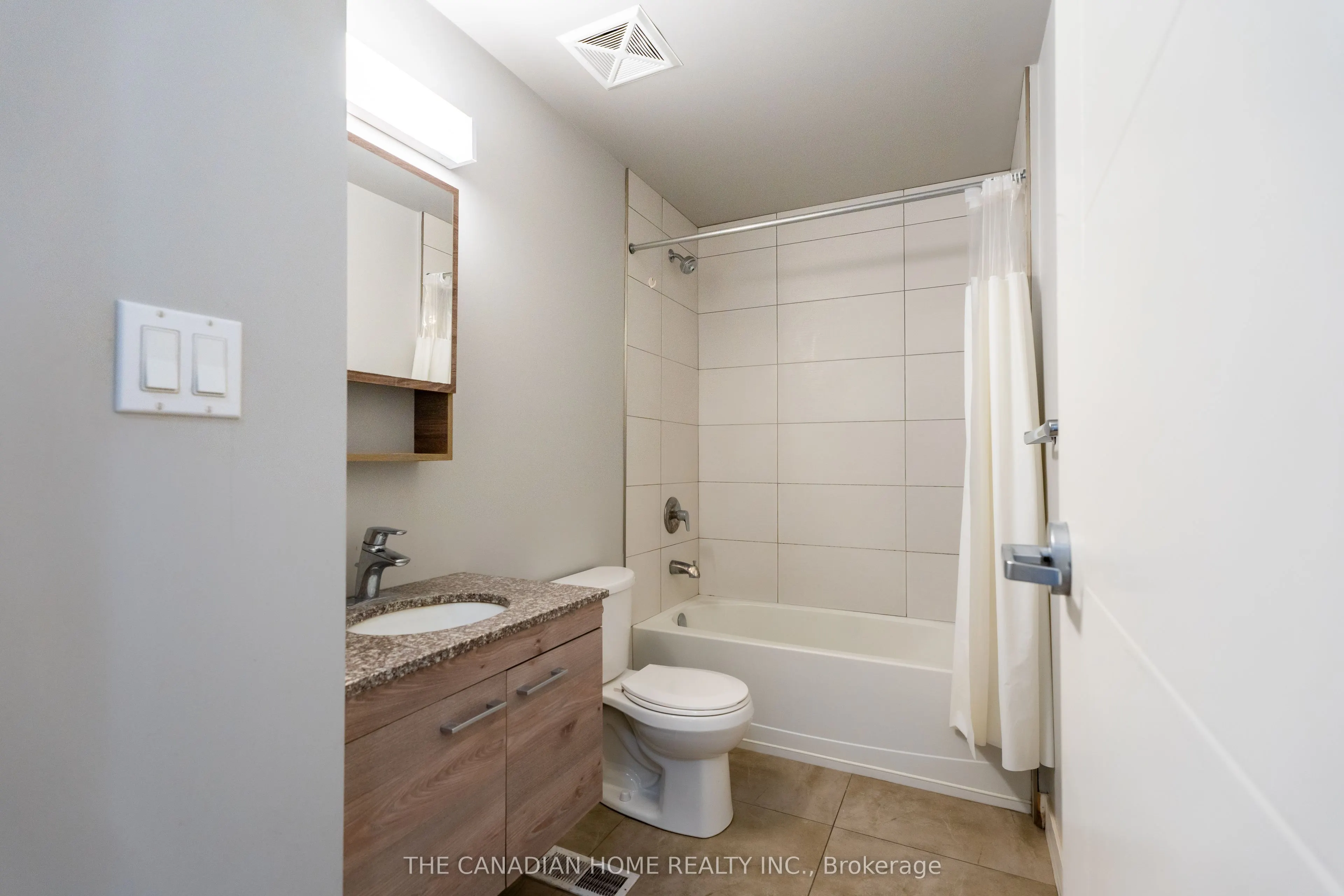 62 Balsam Street, #T201