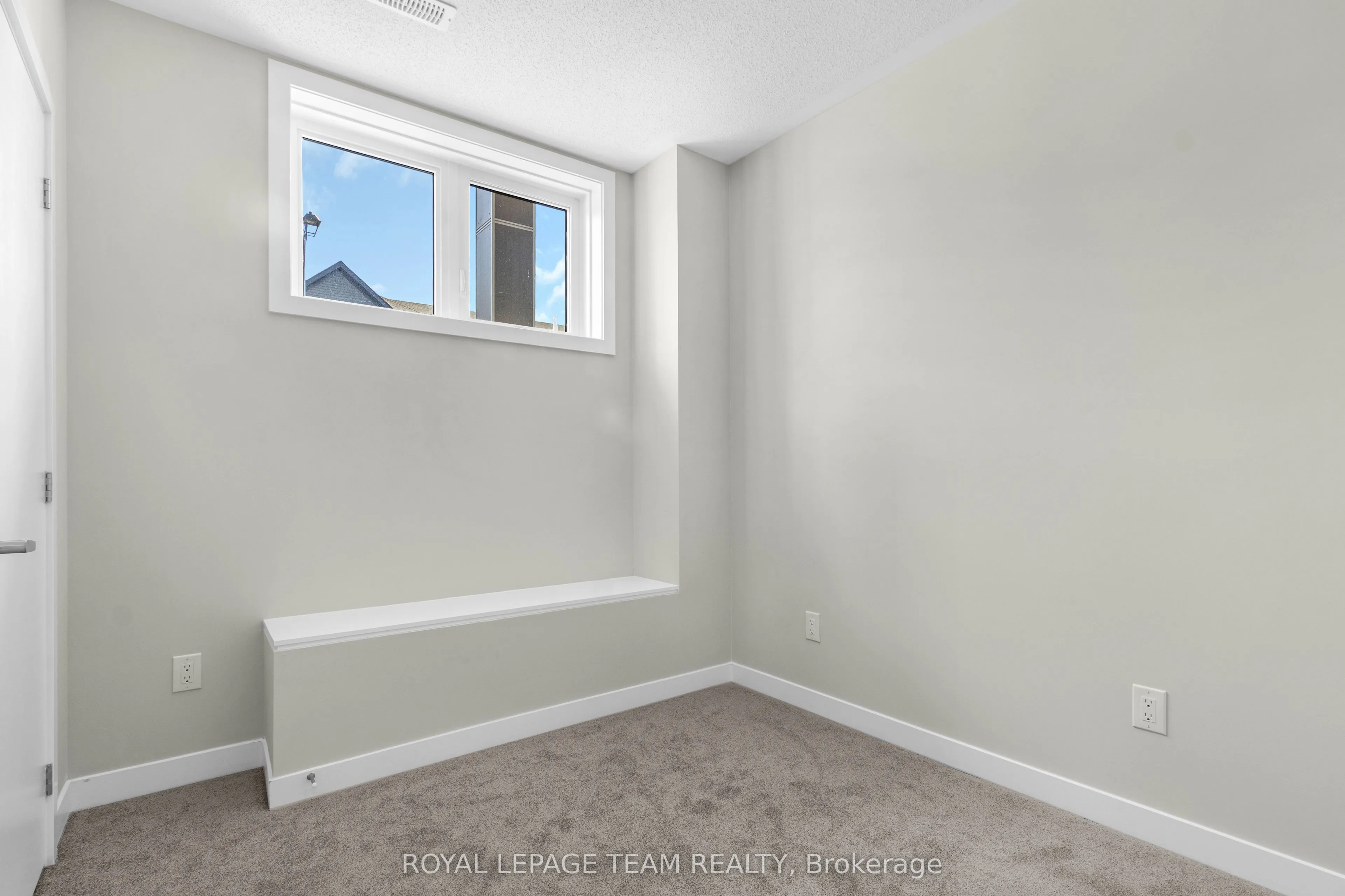 185 BEEBALM Crescent