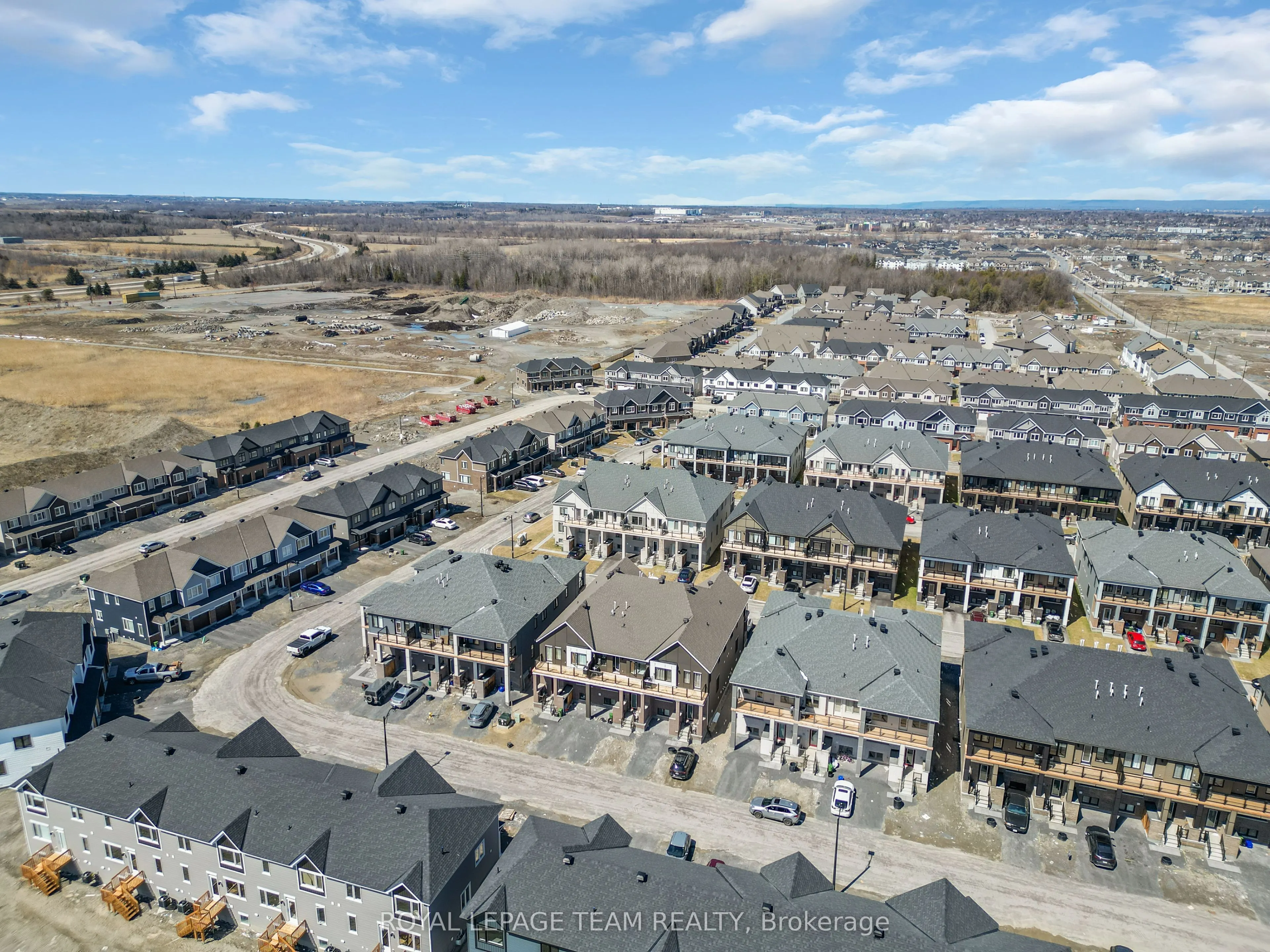 185 BEEBALM Crescent