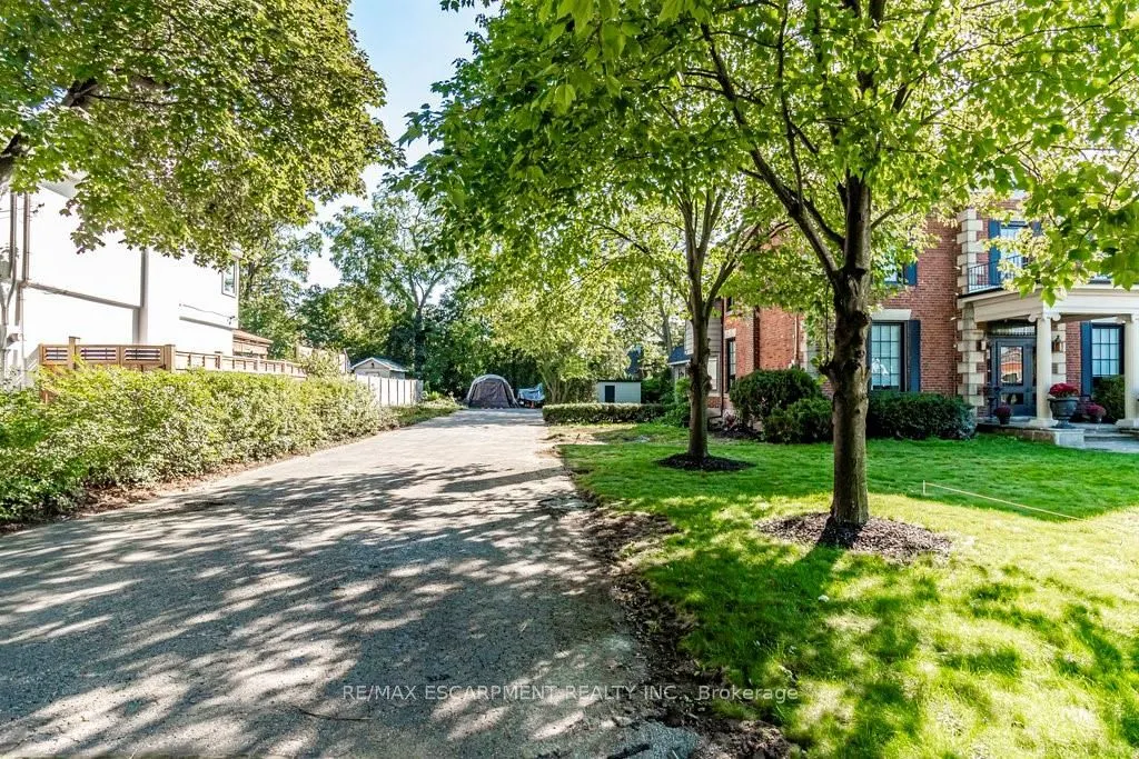 182 Concession Street