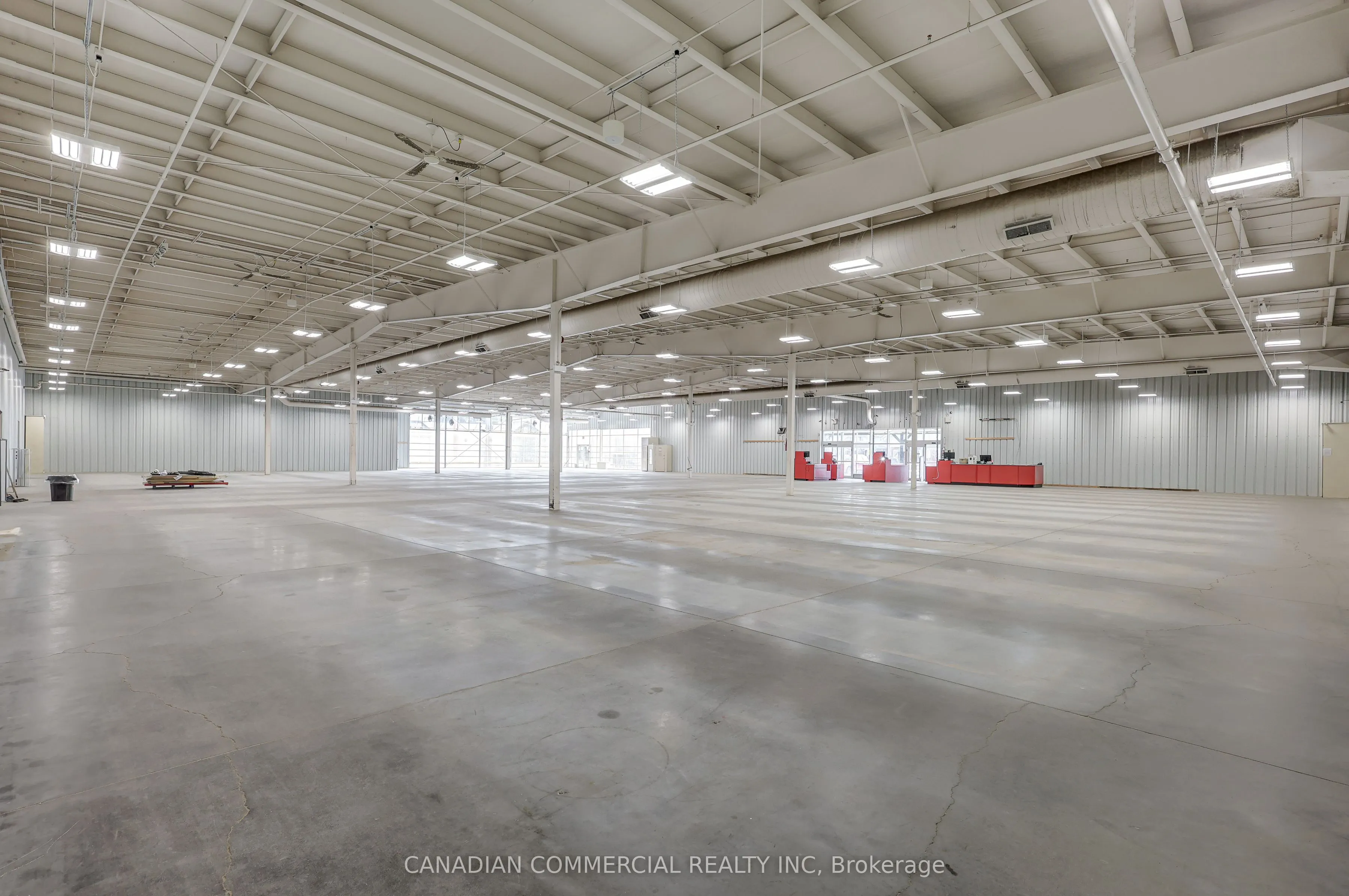 295 Queensway W