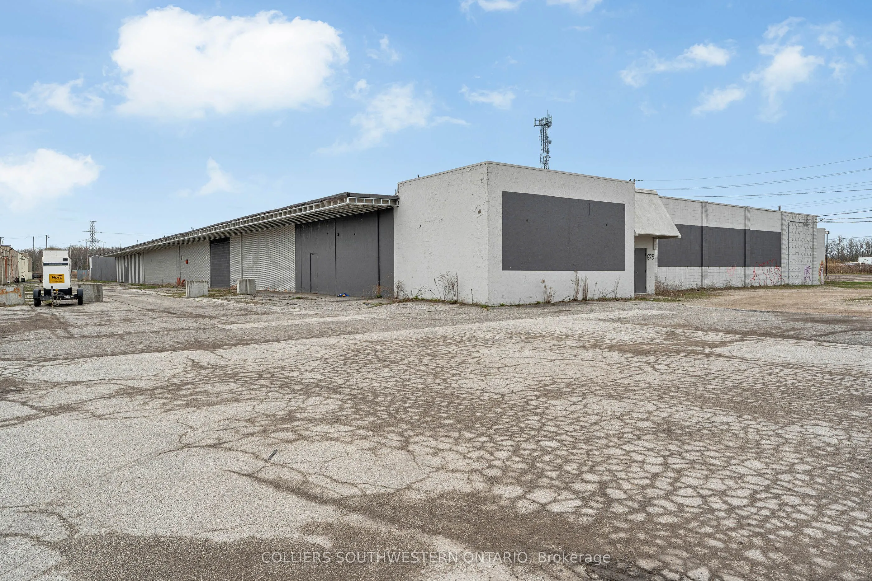 675 Tecumseh Road W