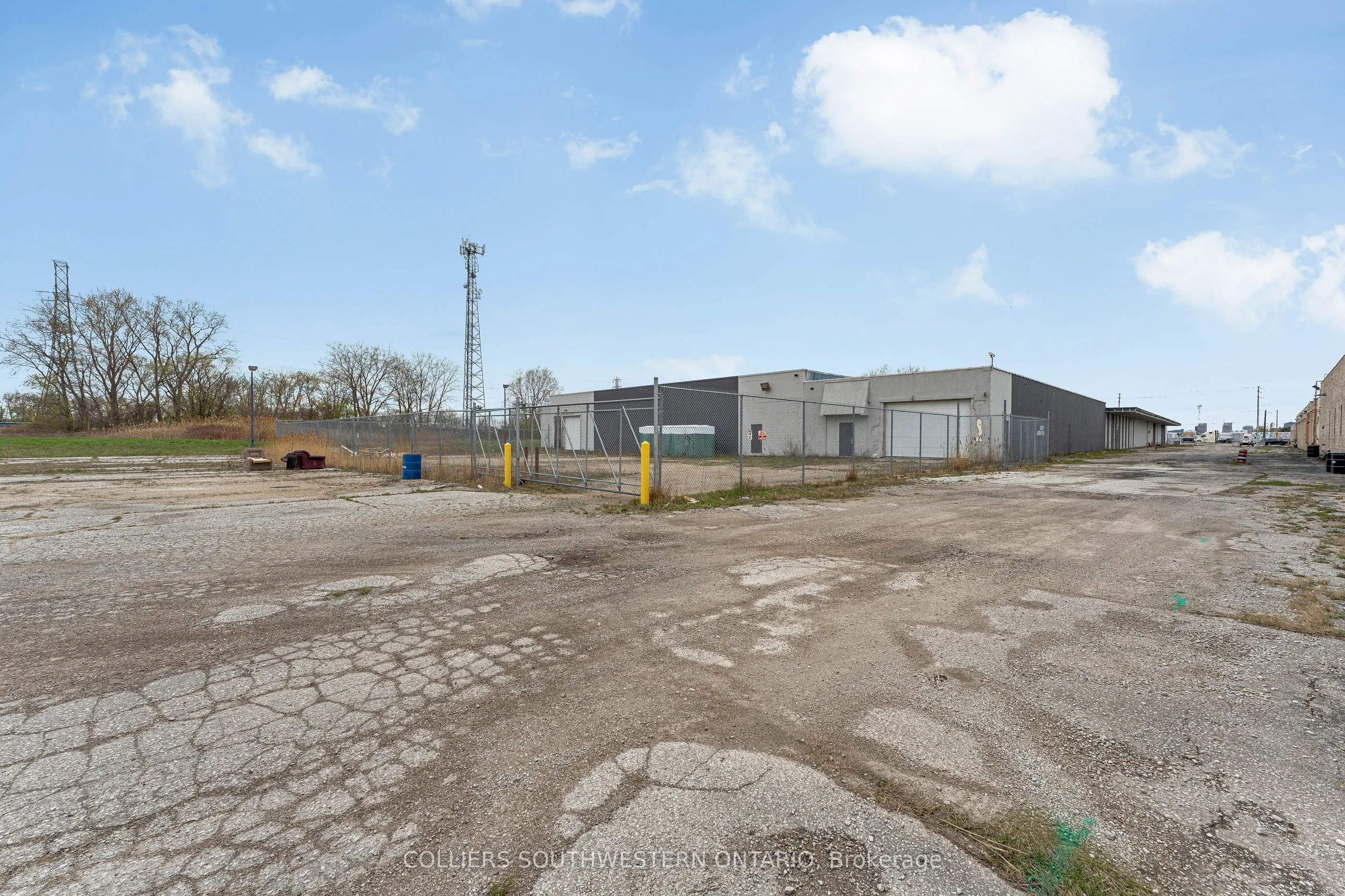 675 Tecumseh Road W
