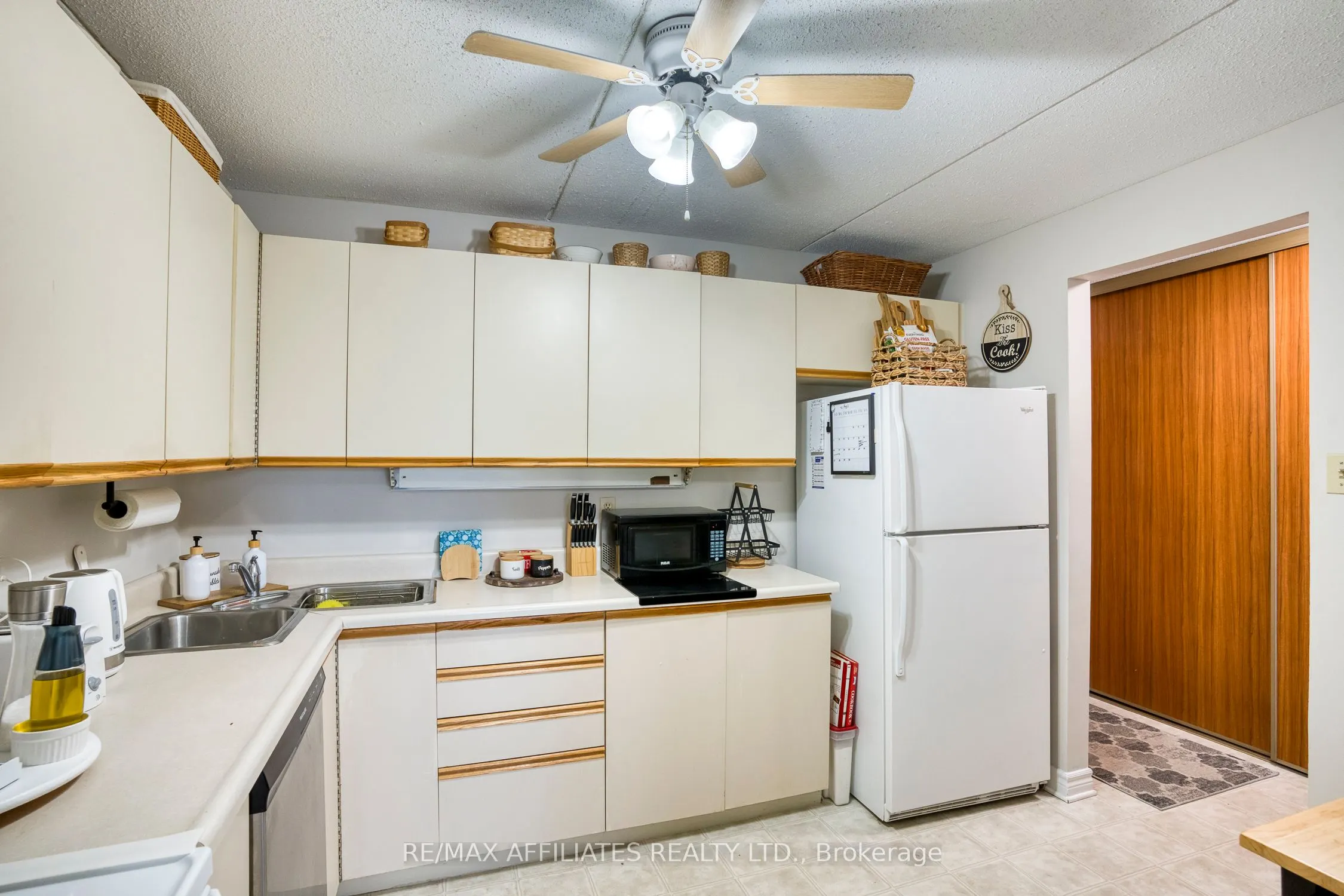 206 Woodward Street, #307