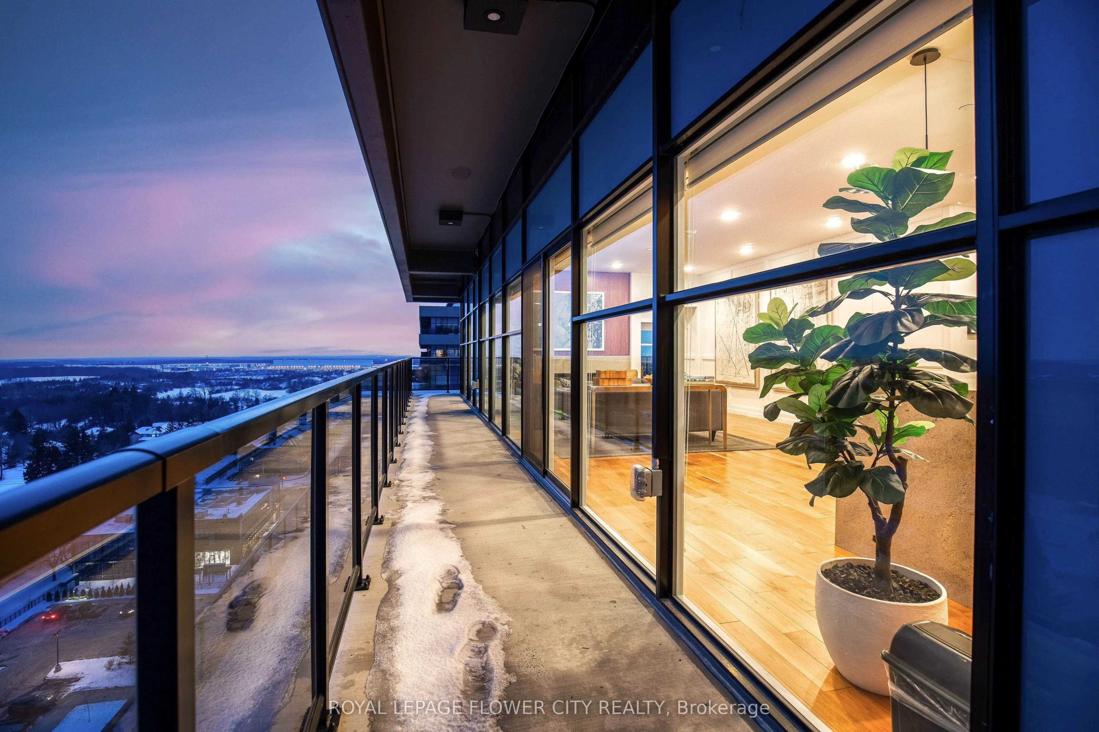 1880 Gordon Street, #1003