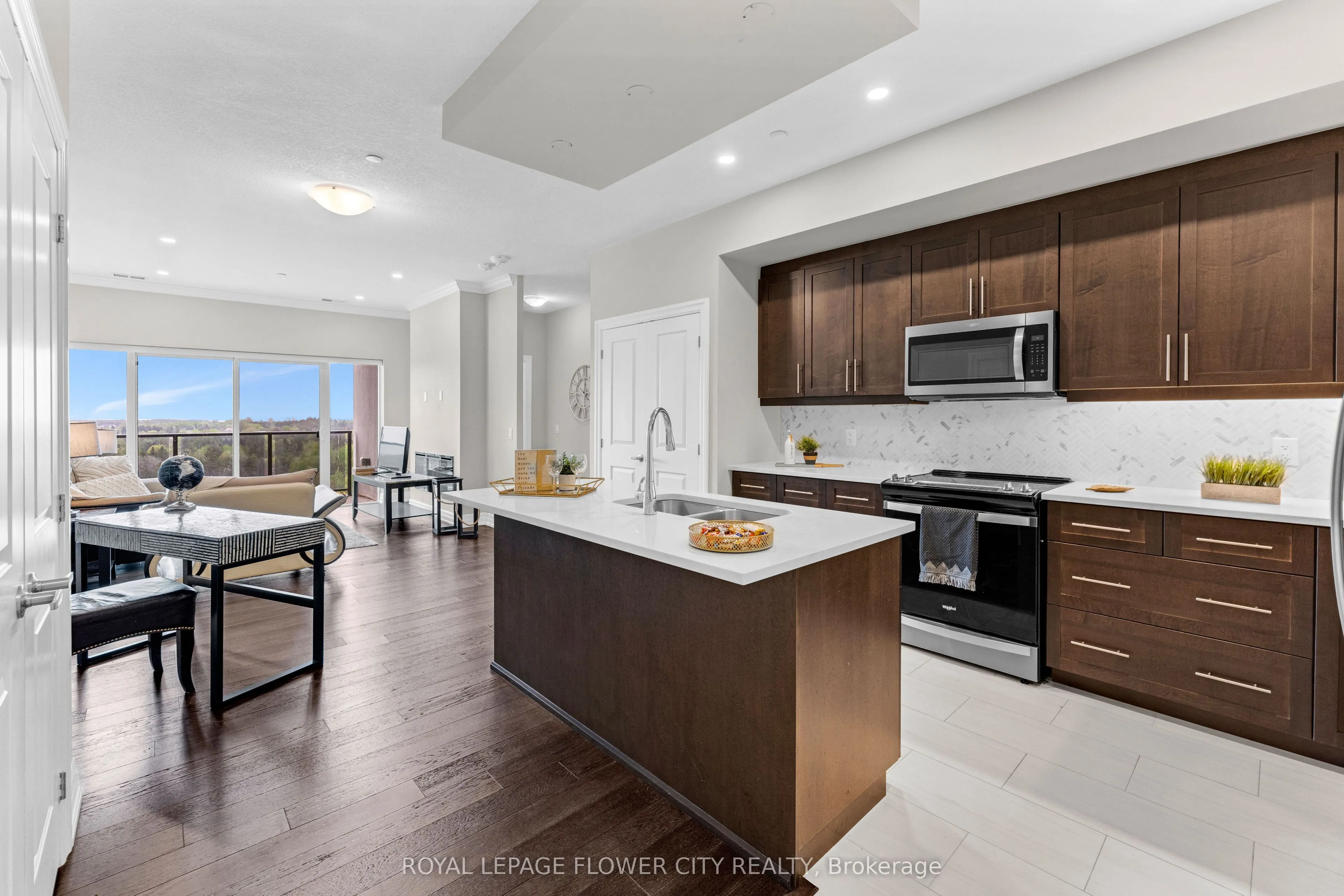 1880 Gordon Street, #1003
