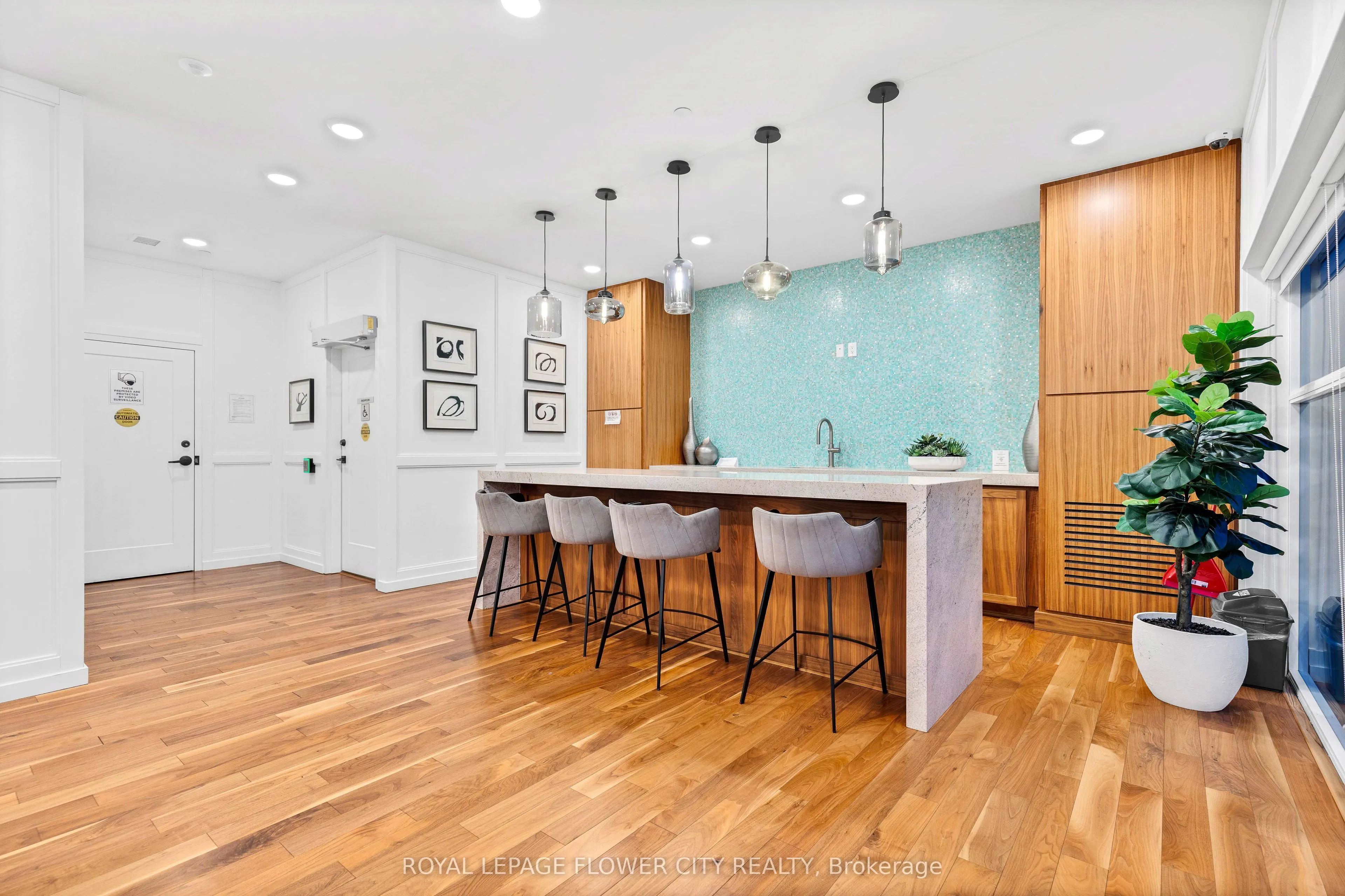 1880 Gordon Street, #1003
