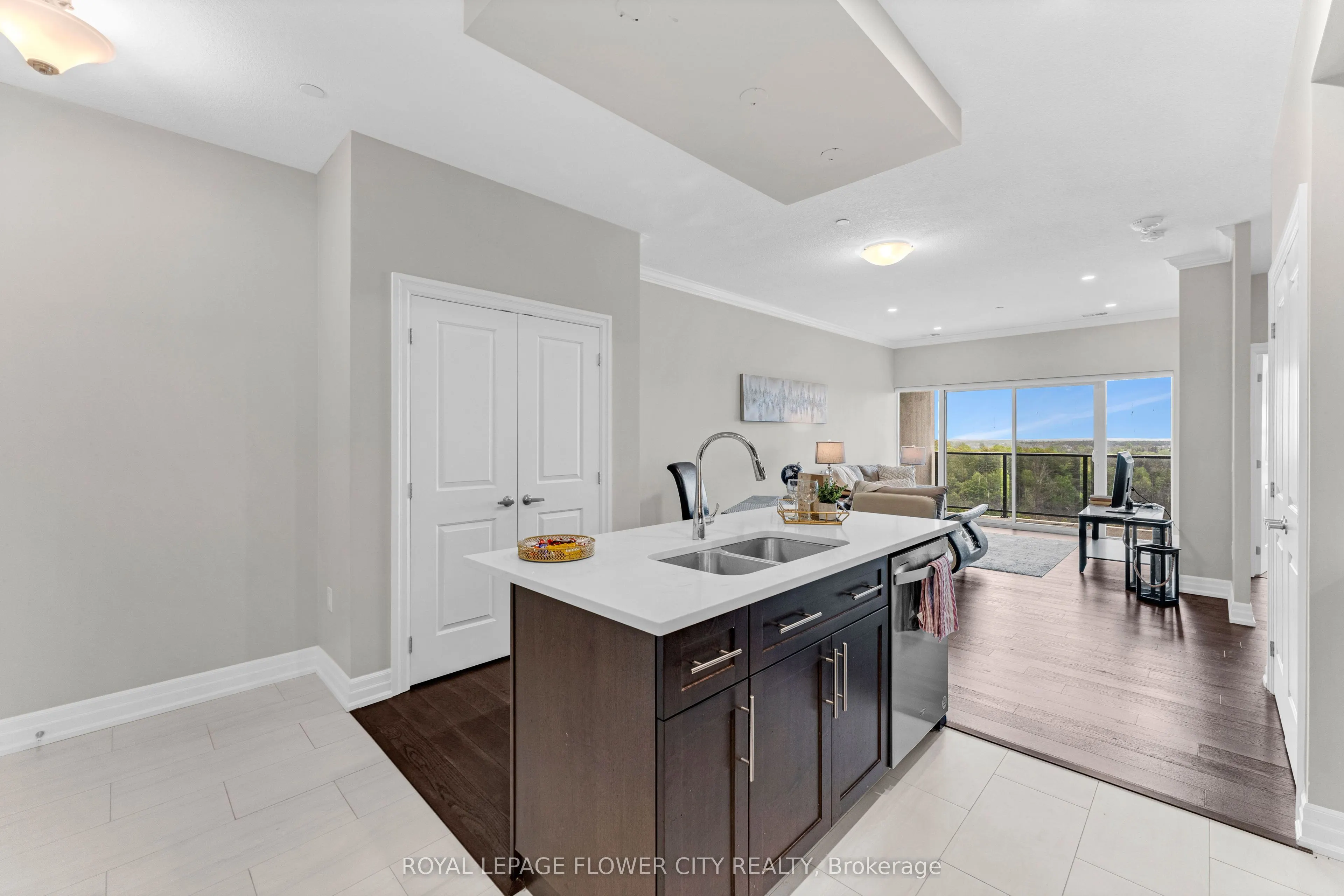 1880 Gordon Street, #1003