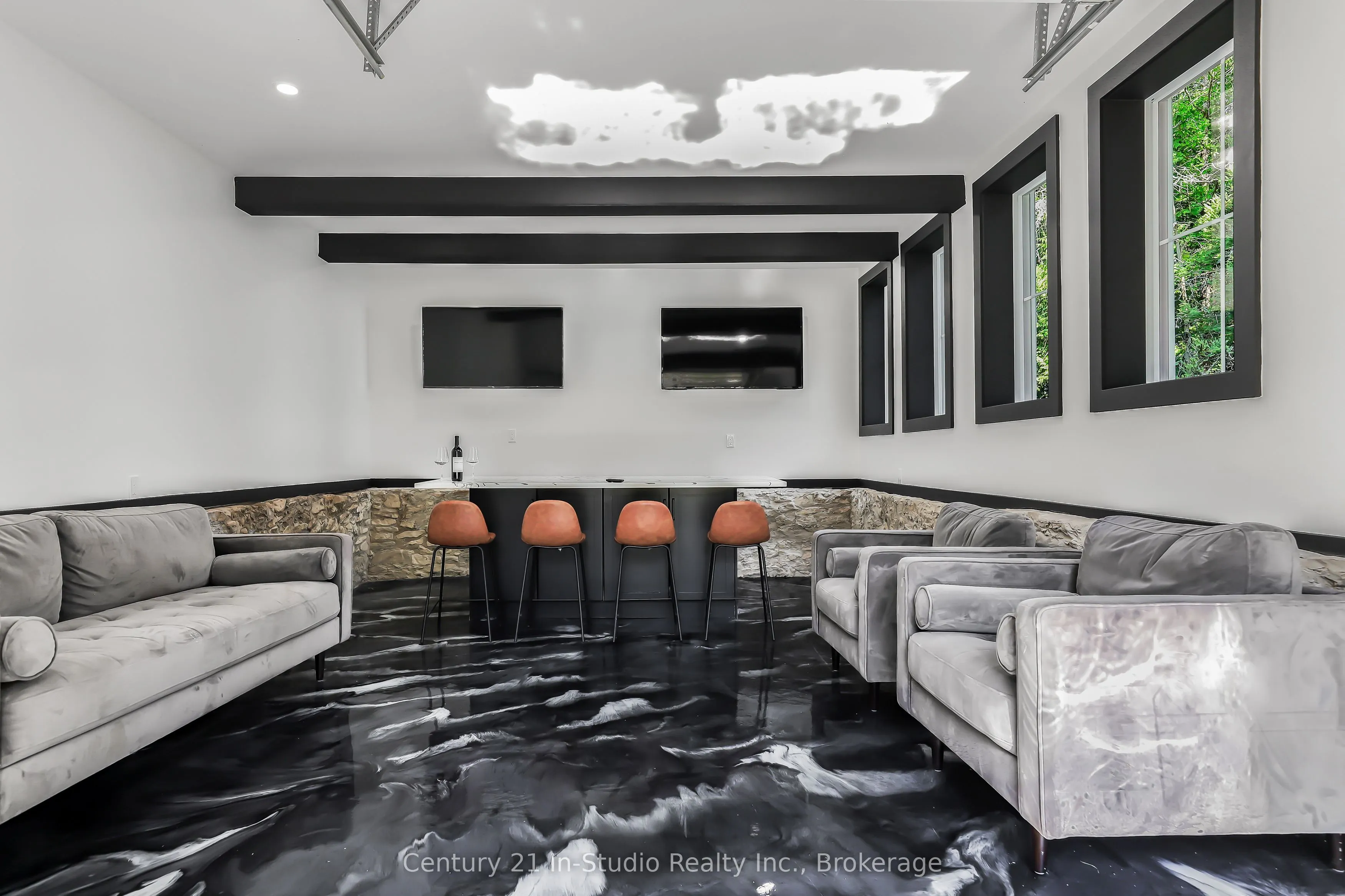 193 Tamarac Road