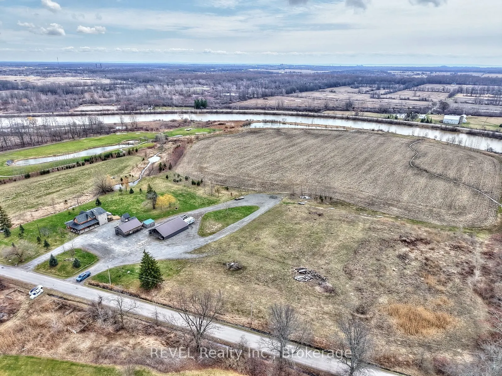 118 River Road