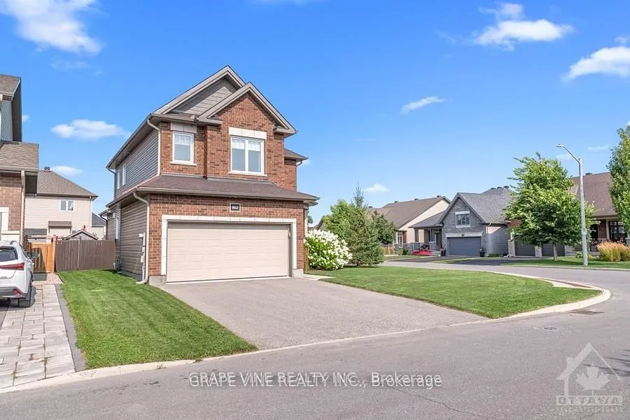 862 Oat Straw Way