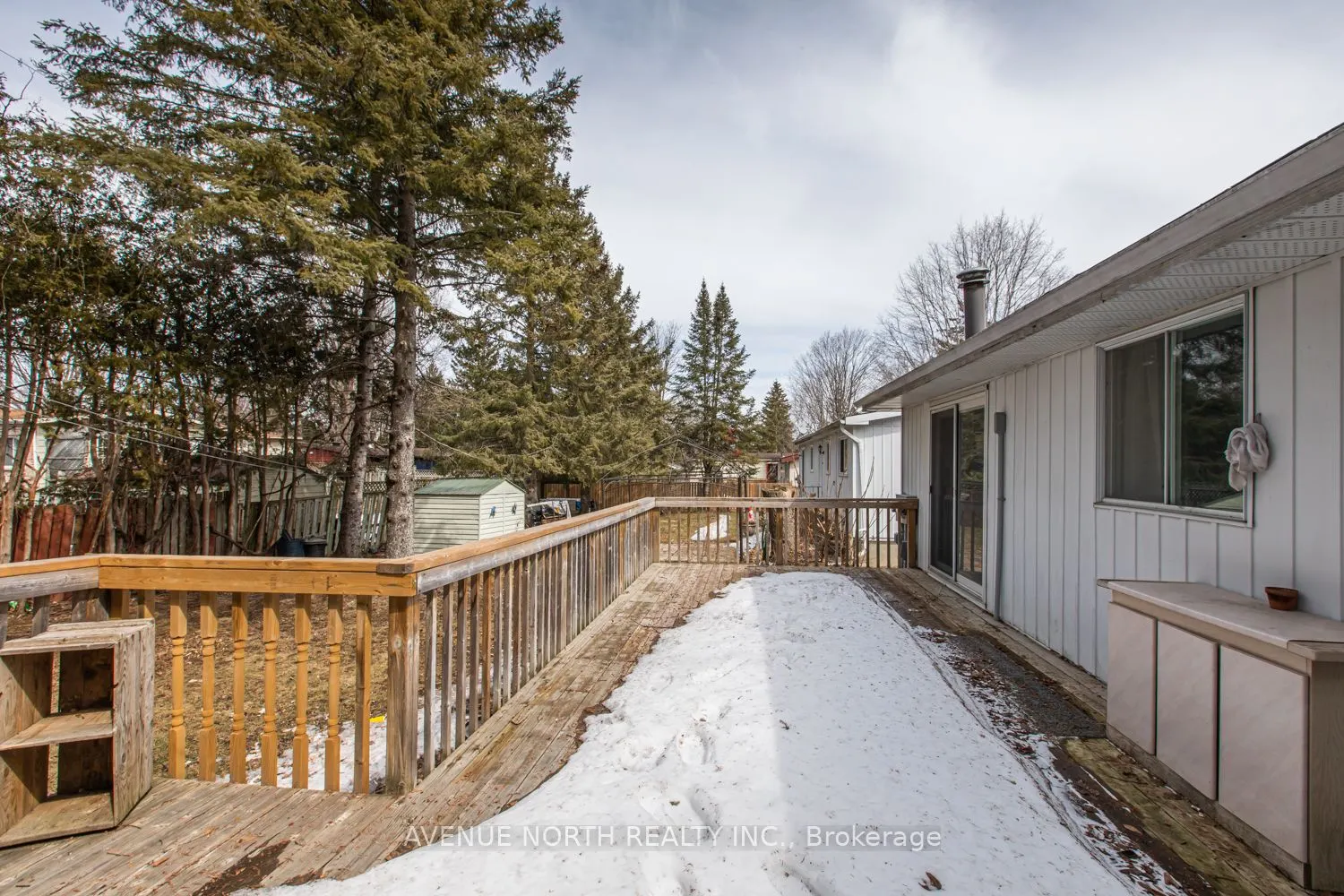 44 LAZY NOL Court