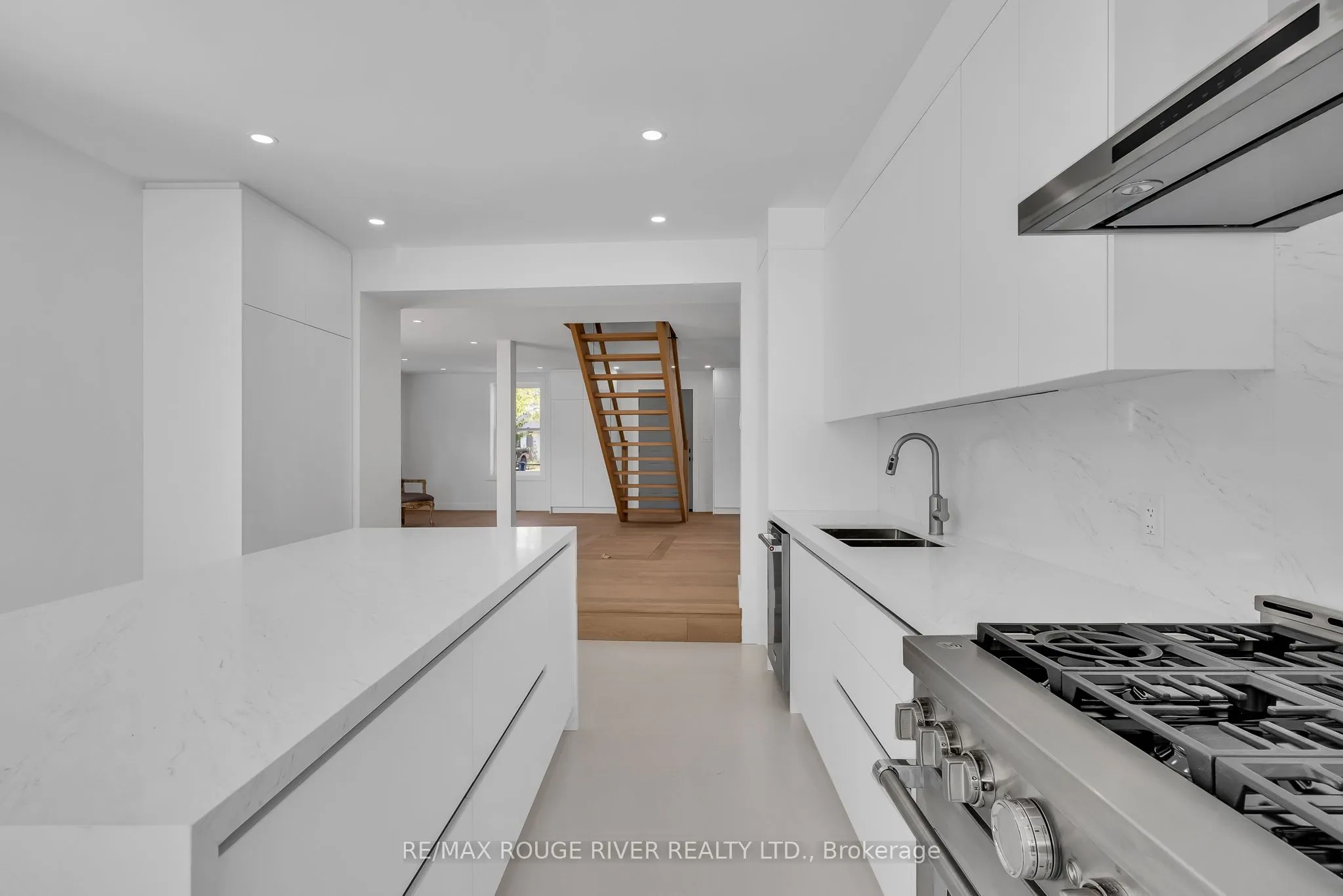 375 King Street W