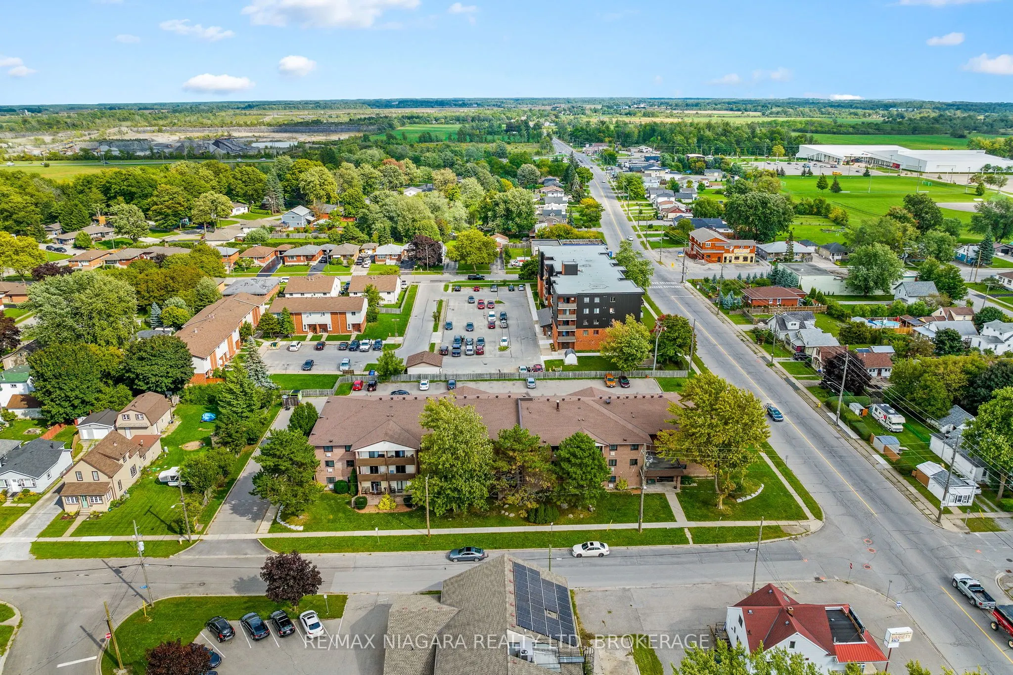 72 Main Street E, #323